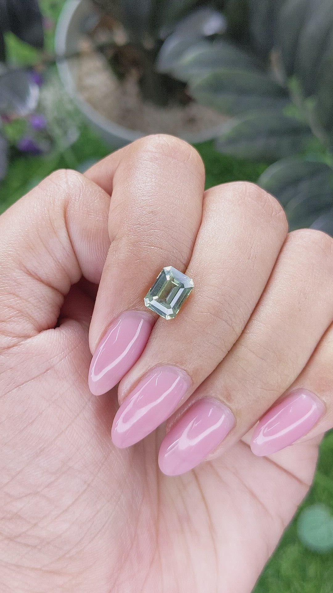 2.12 Ct. Green Sapphire from Ceylon (Sri Lanka) Size Video