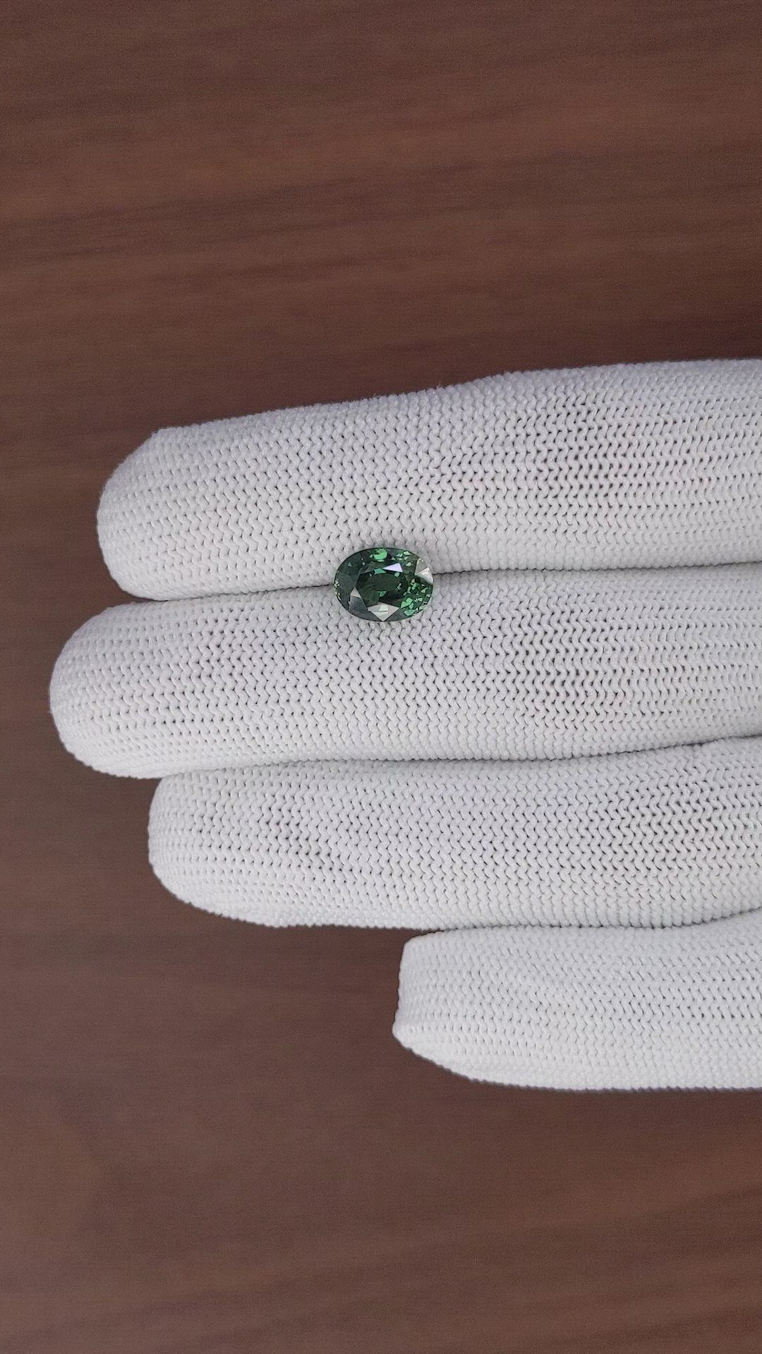3.01 Ct. Green Sapphire from Ceylon (Sri Lanka) Size Video