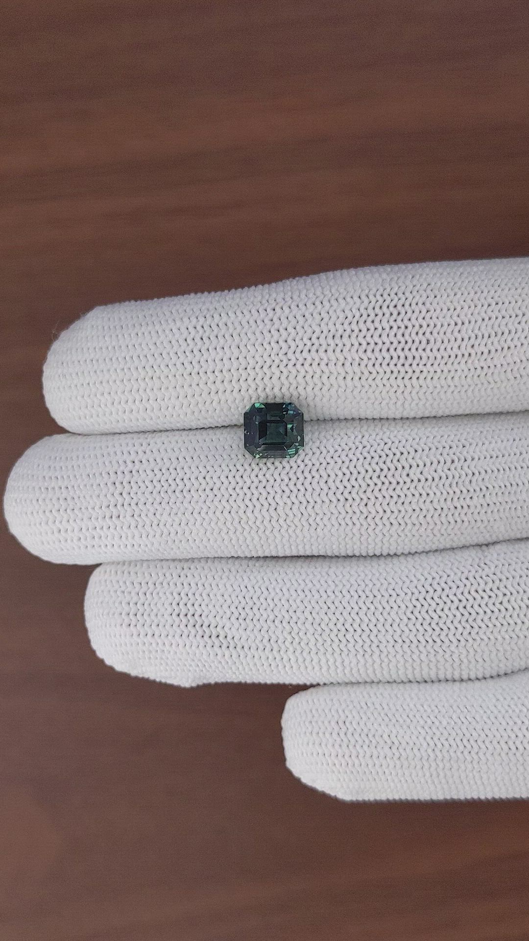 3.03 Ct. Bluish Green Sapphire from Ceylon (Sri Lanka) Size Video