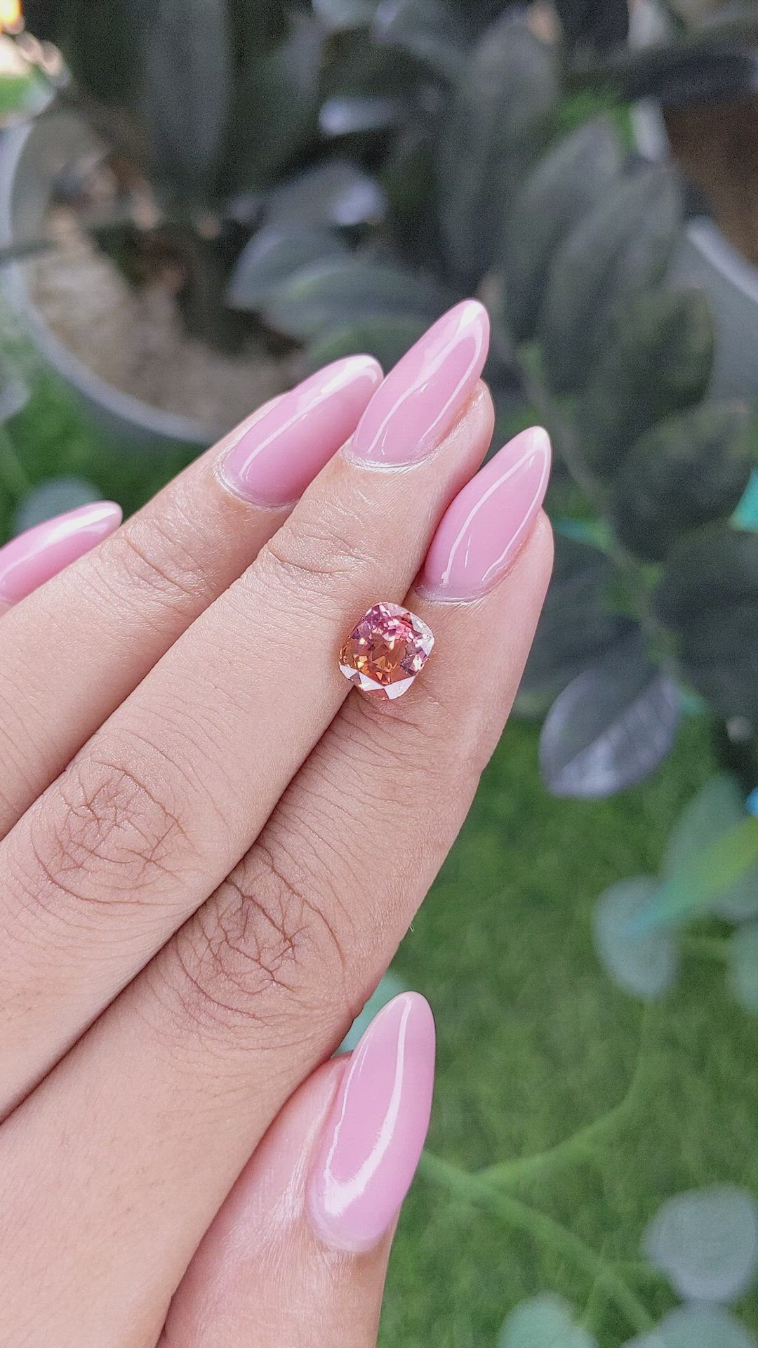 2.04 Ct. Padparadscha Sapphire from Ceylon (Sri Lanka) Size Video