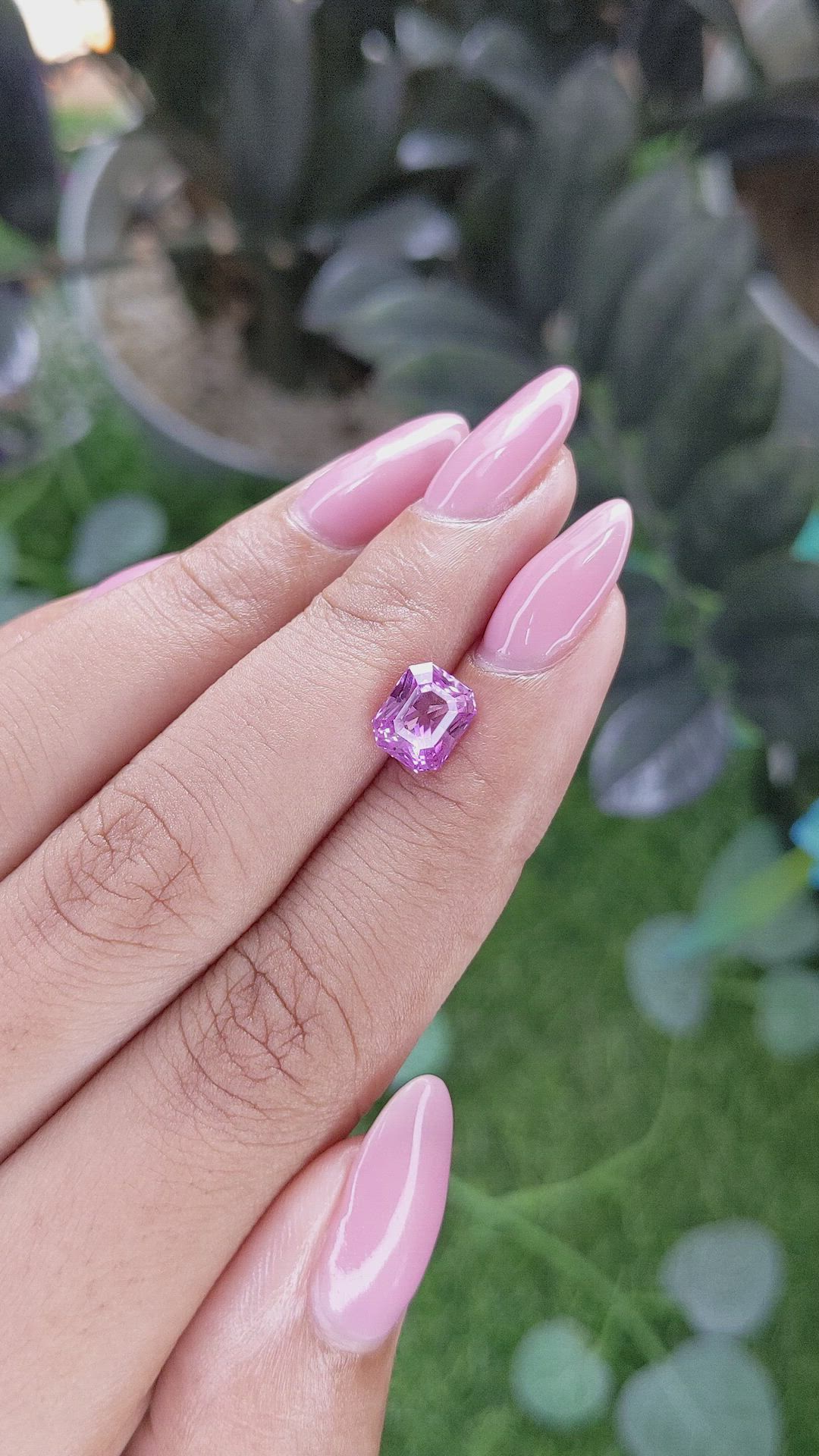 2.10 Ct. Purplish Pink Sapphire from Ceylon (Sri Lanka) Size Video