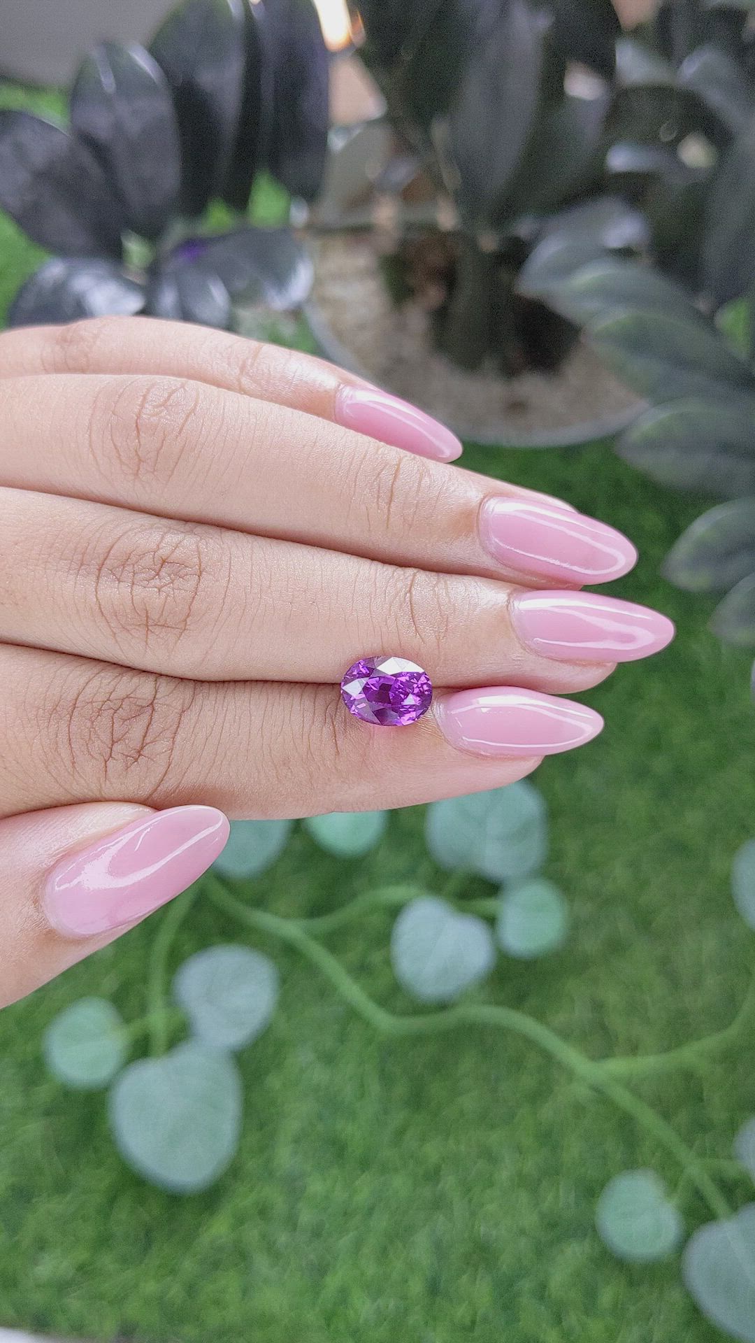 3.05 Ct. Pinkish Purple Sapphire from Ceylon (Sri Lanka) Size Video