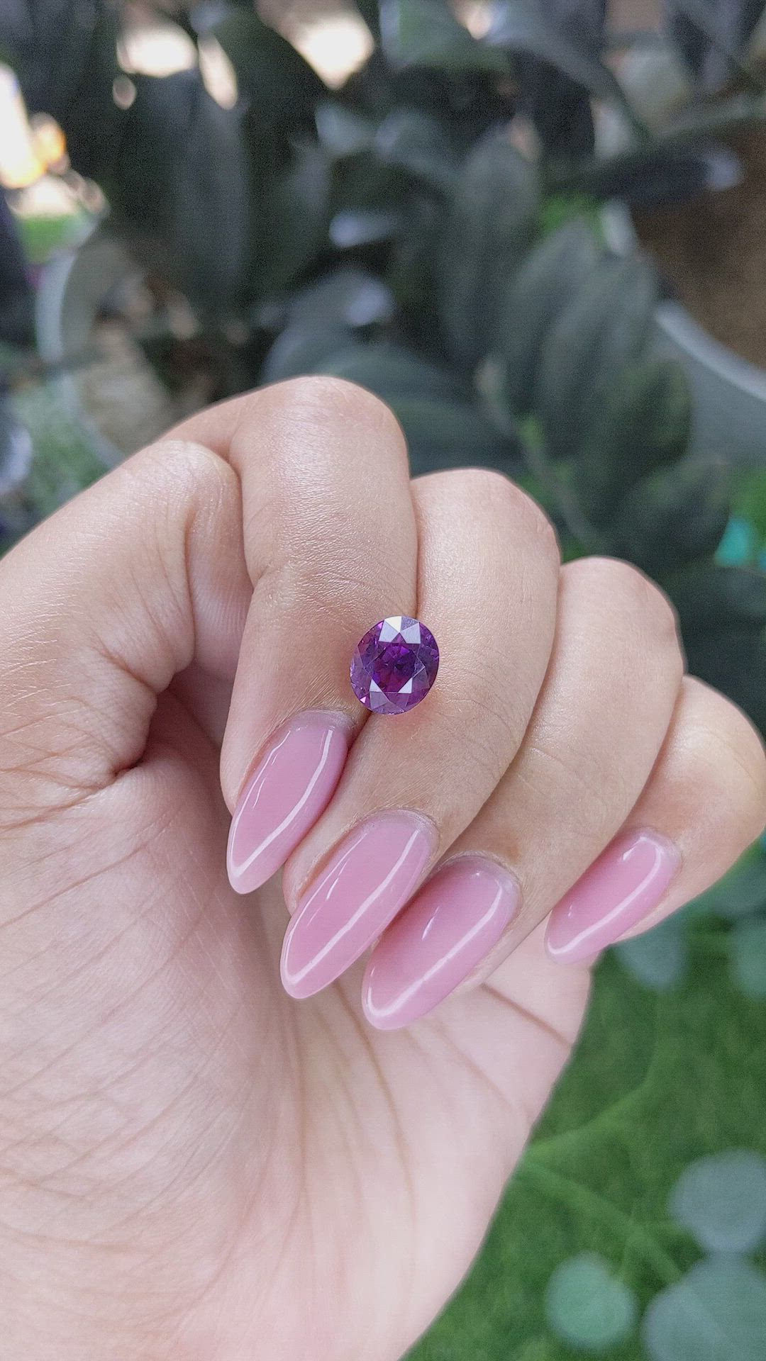 3.16 Ct. Pinkish Purple Sapphire from Ceylon (Sri Lanka) Size Video
