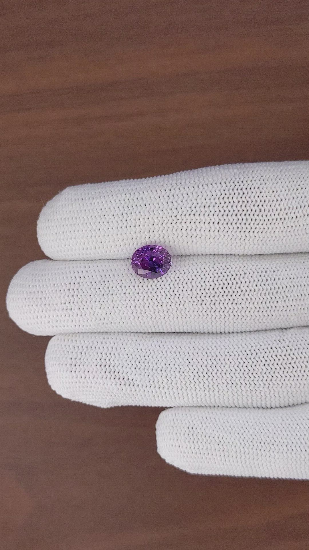 3.16 Ct. Pinkish Purple Sapphire from Ceylon (Sri Lanka) Size Video