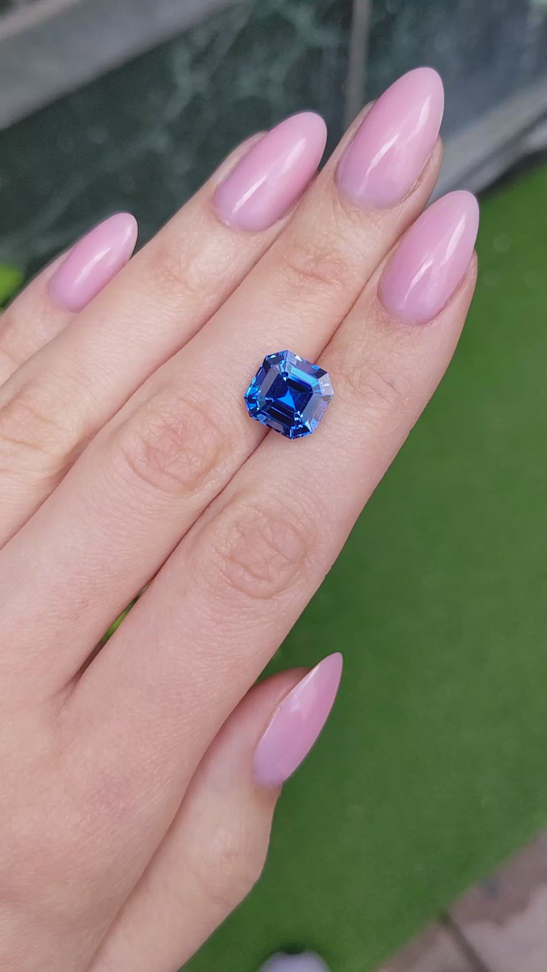 7.25 Ct. Blue Sapphire from Ceylon (Sri Lanka) Size Video