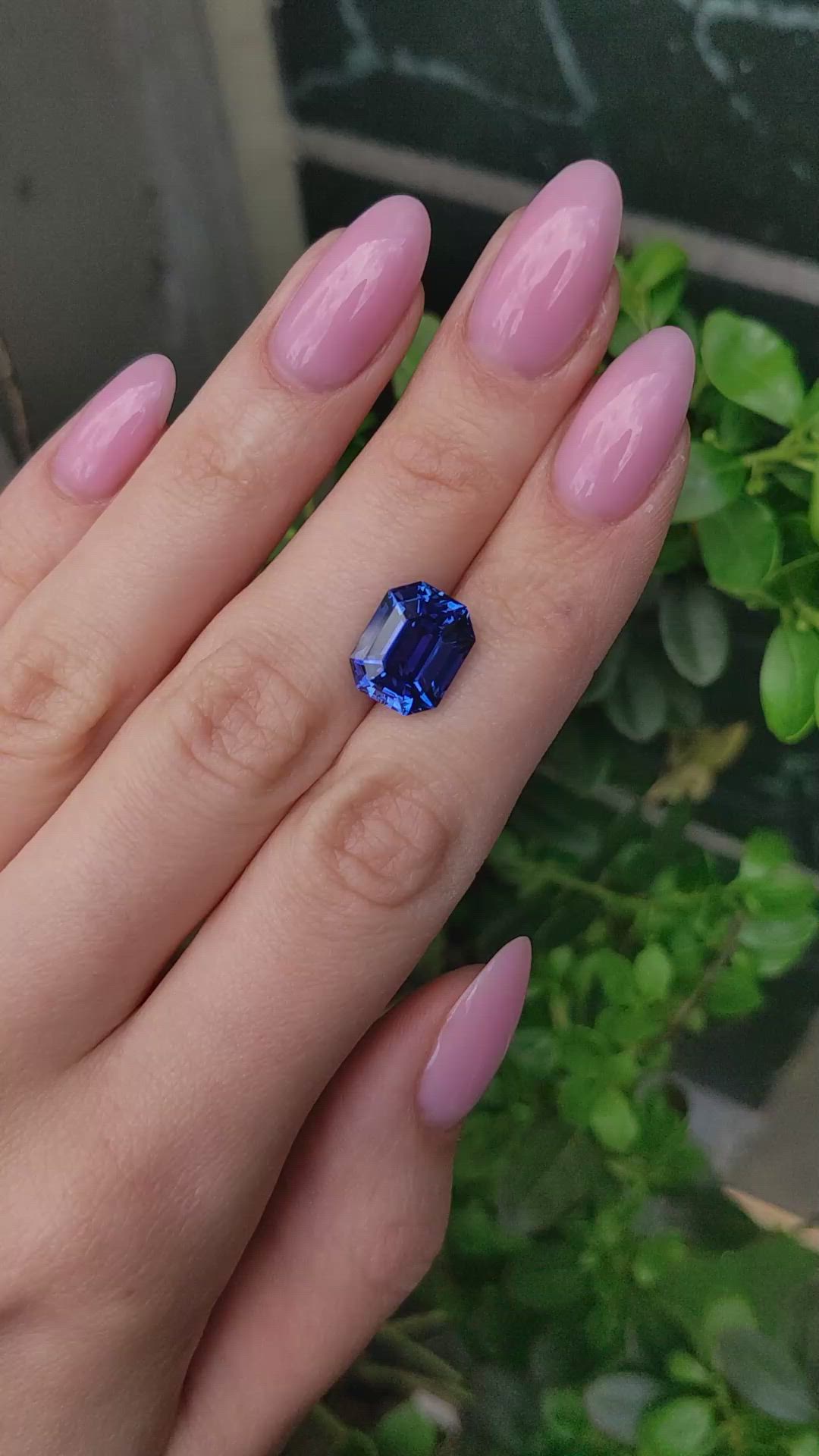 7.94 Ct. Blue Sapphire from Ceylon (Sri Lanka) Size Video