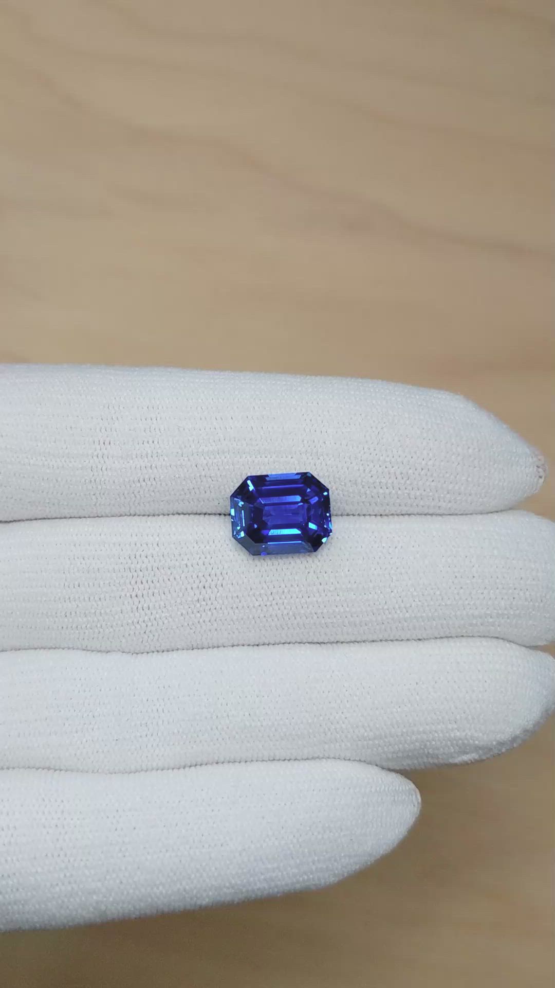 7.94 Ct. Blue Sapphire from Ceylon (Sri Lanka) Size Video