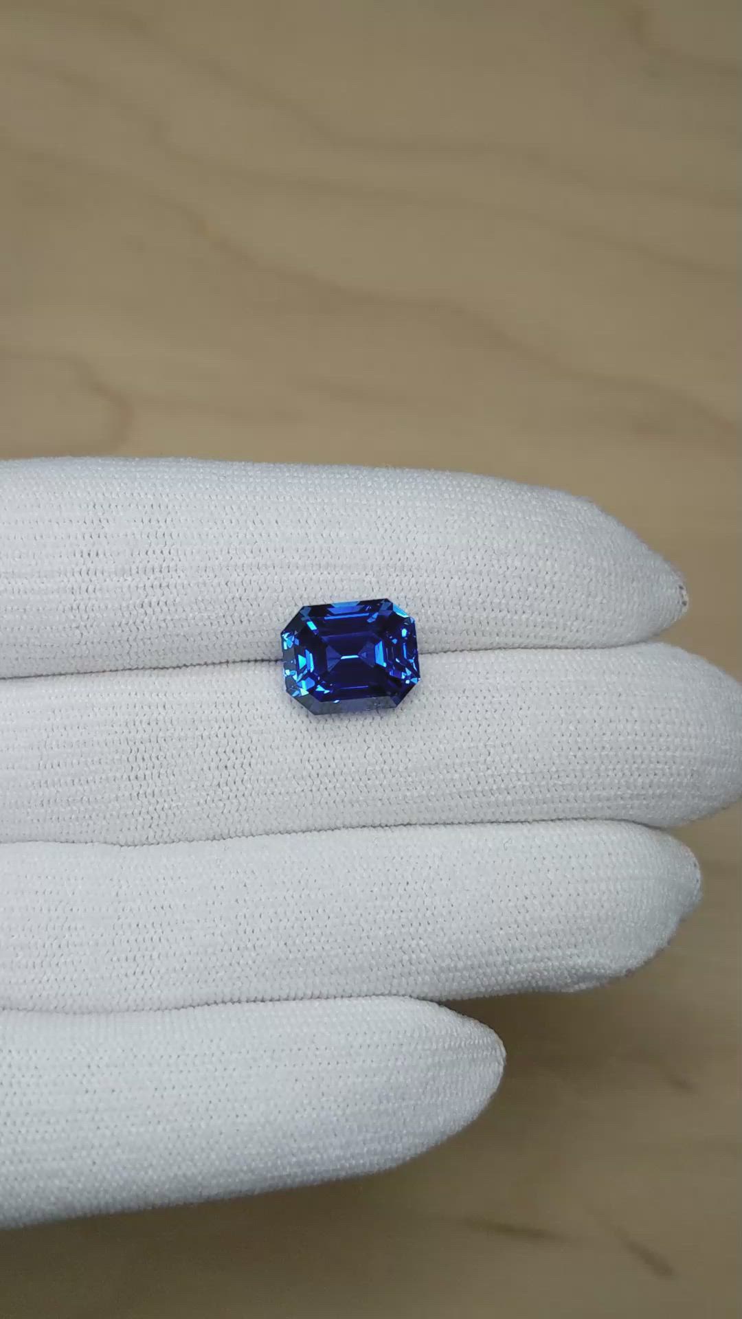 9.55 Ct. Blue Sapphire from Ceylon (Sri Lanka) Size Video