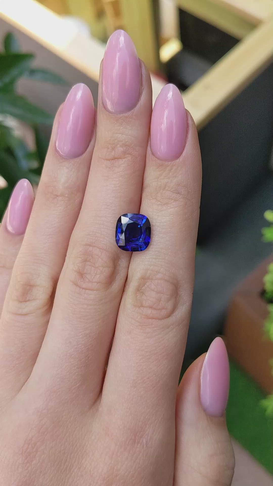 4.82 Ct. Blue Sapphire from Ceylon (Sri Lanka) Size Video
