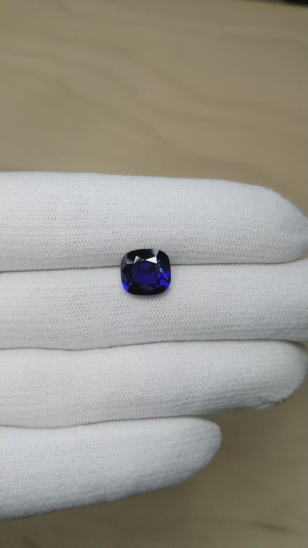 4.82 Ct. Blue Sapphire from Ceylon (Sri Lanka) Size Video