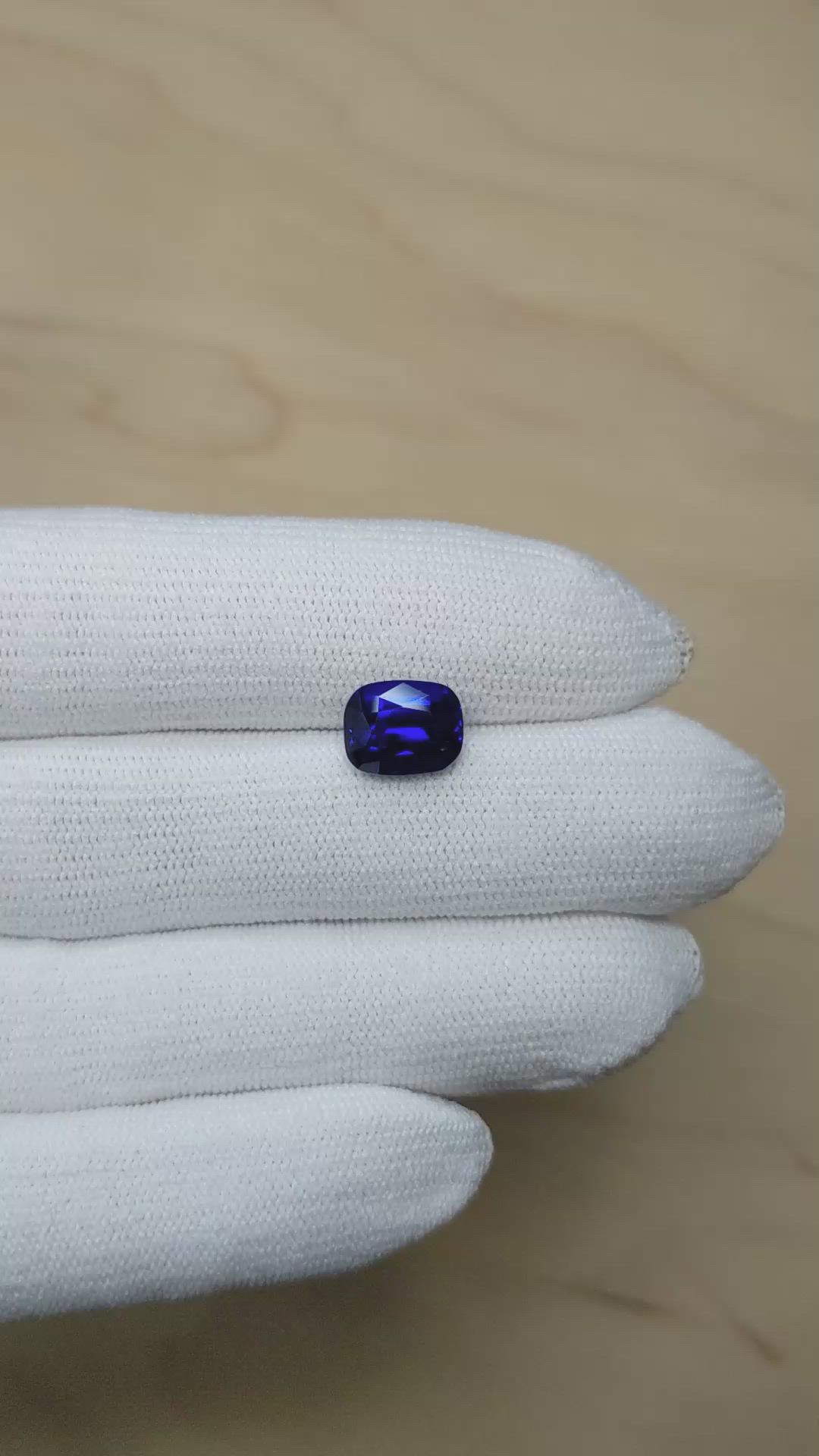 3.98 Ct. Blue Sapphire from Ceylon (Sri Lanka) Size Video