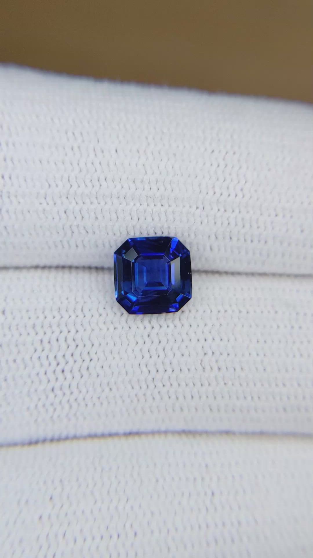 2.15 Ct. Blue Sapphire from Ceylon (Sri Lanka) Size Video