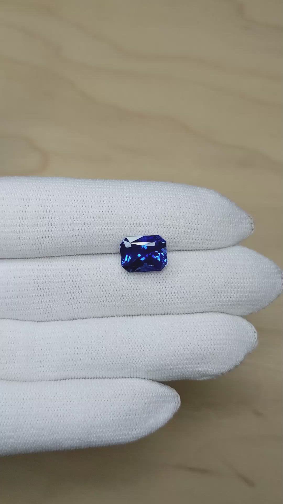 6.13 Ct. Blue Sapphire from Ceylon (Sri Lanka) Size Video