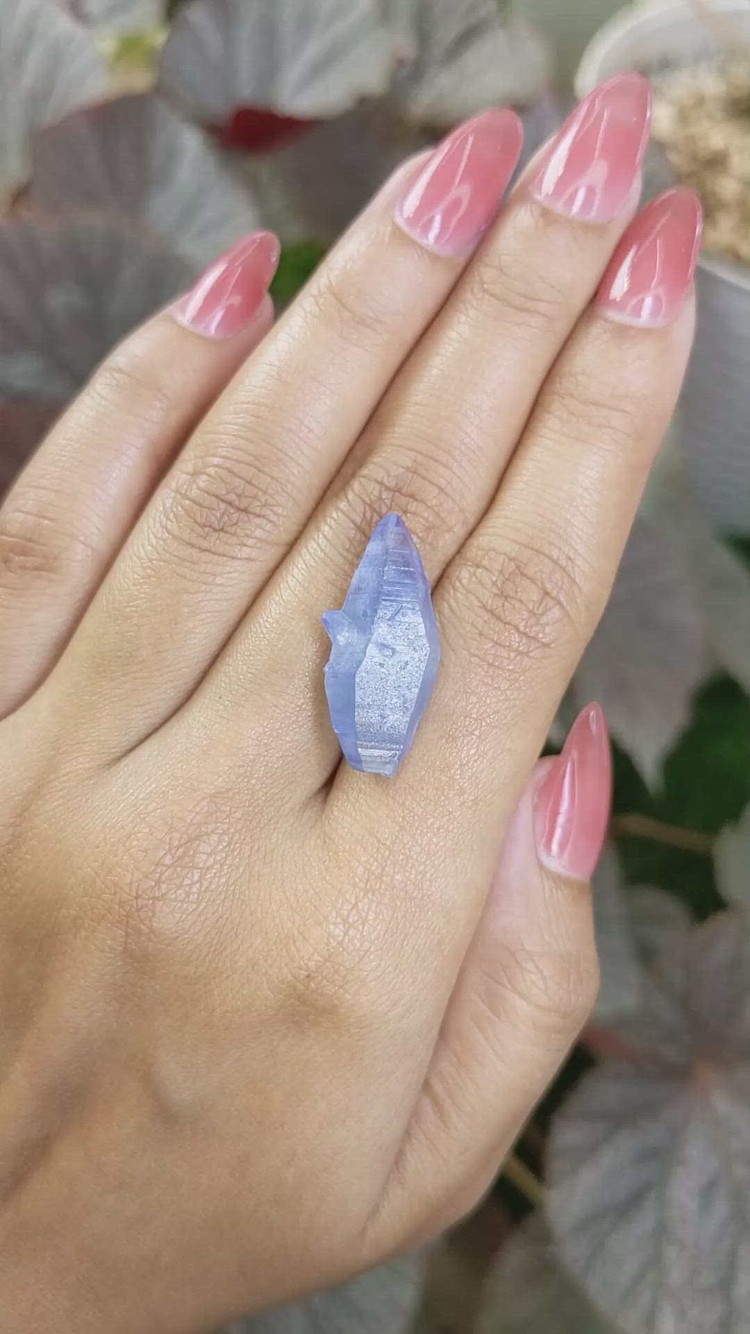 21.60 Ct. Blue Sapphire from Ceylon (Sri Lanka) Size Video