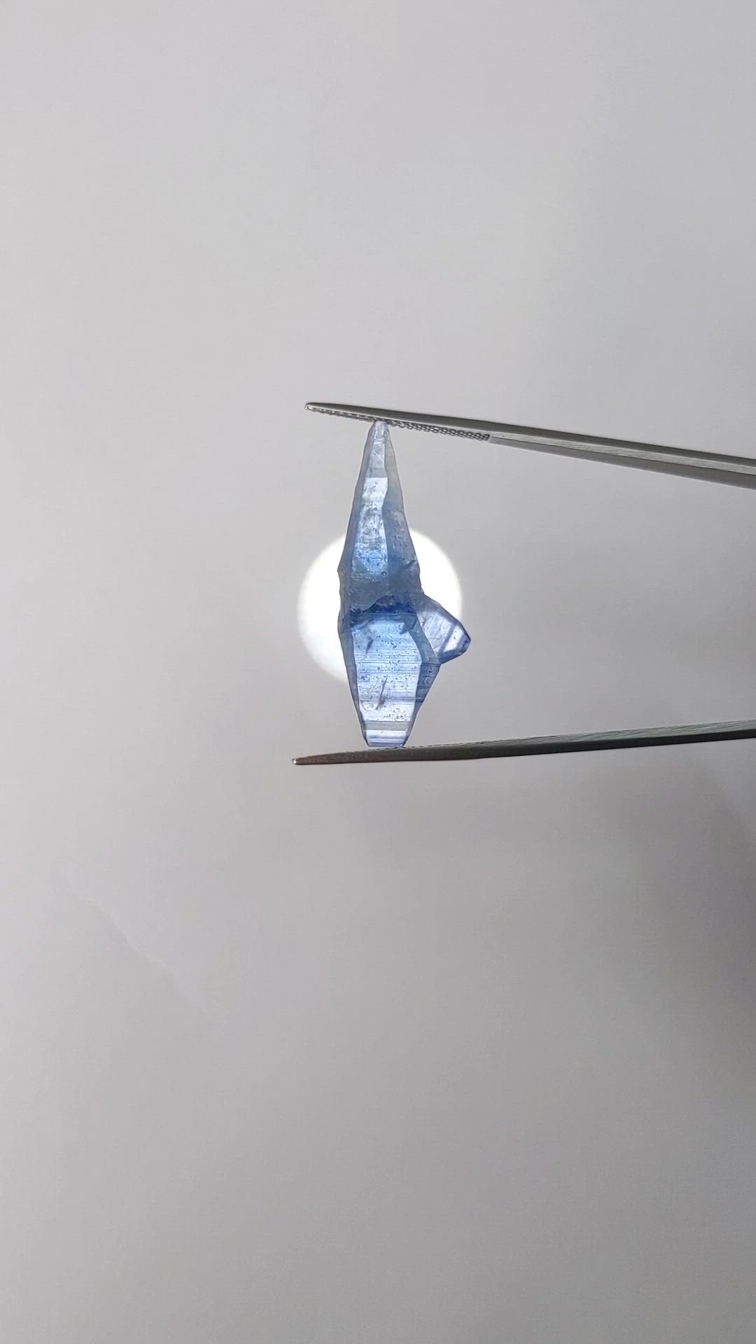 15.68 Ct. Blue Sapphire from Ceylon (Sri Lanka) Size Video