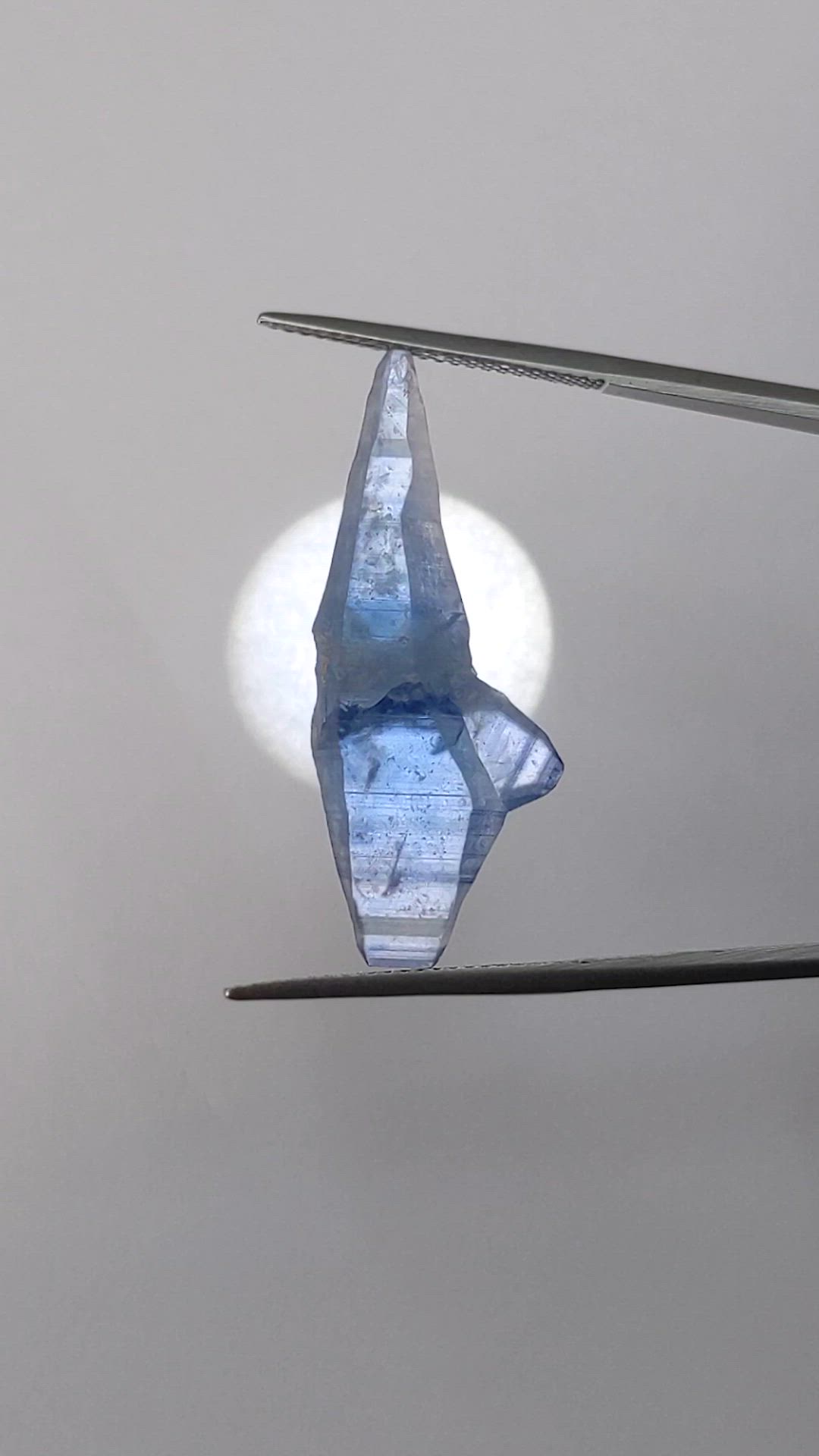 15.68 Ct. Blue Sapphire from Ceylon (Sri Lanka) Size Video