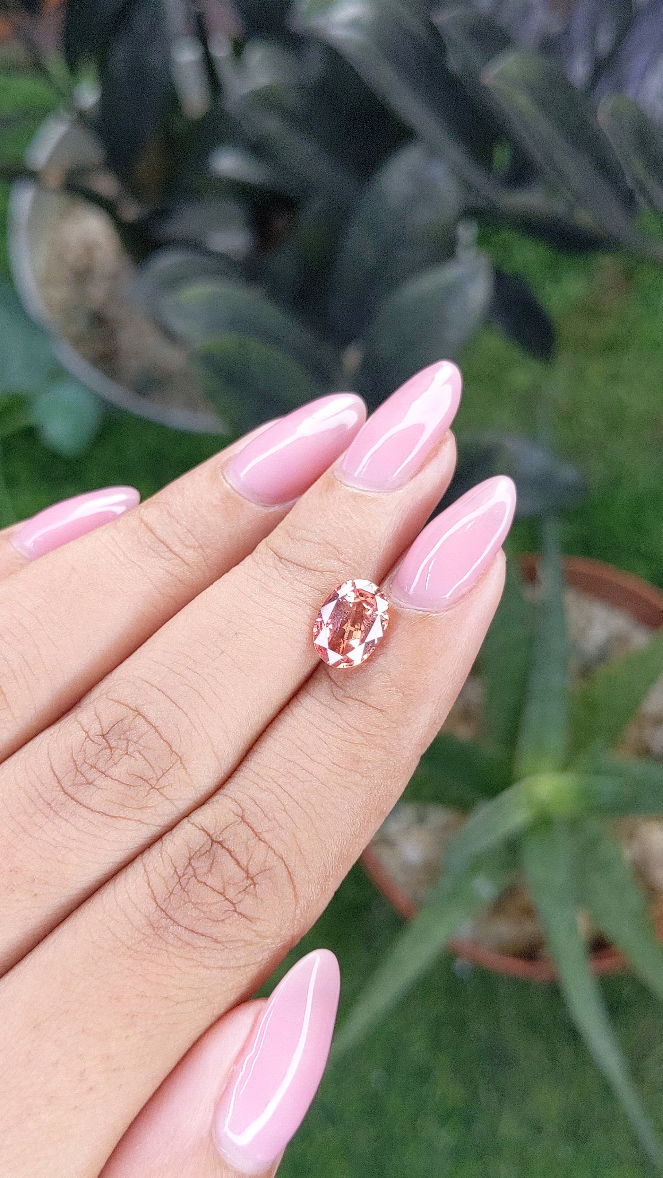 2.11 Ct. Padparadscha Sapphire from Ceylon (Sri Lanka) Size Video