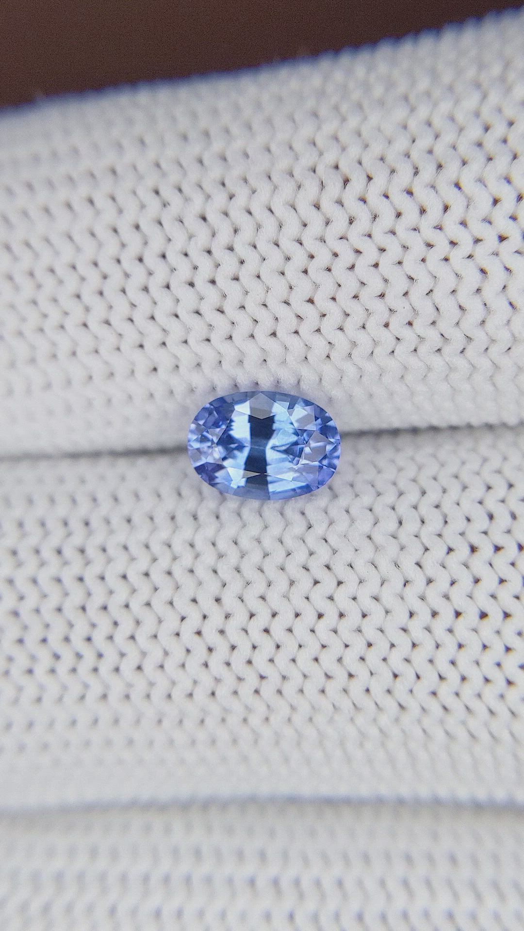 1.00 Ct. Blue Sapphire from Ceylon (Sri Lanka) Size Video