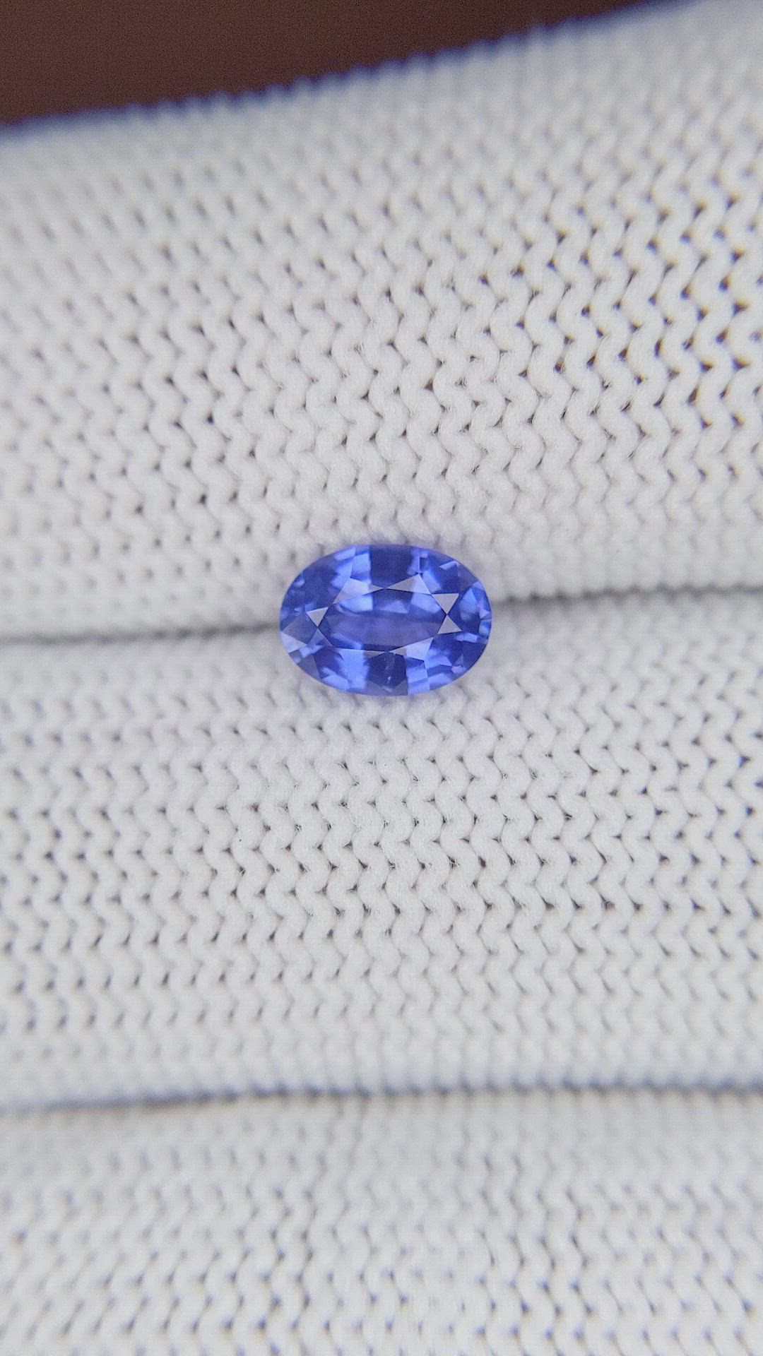 0.91 Ct. Blue Sapphire from Ceylon (Sri Lanka) Size Video