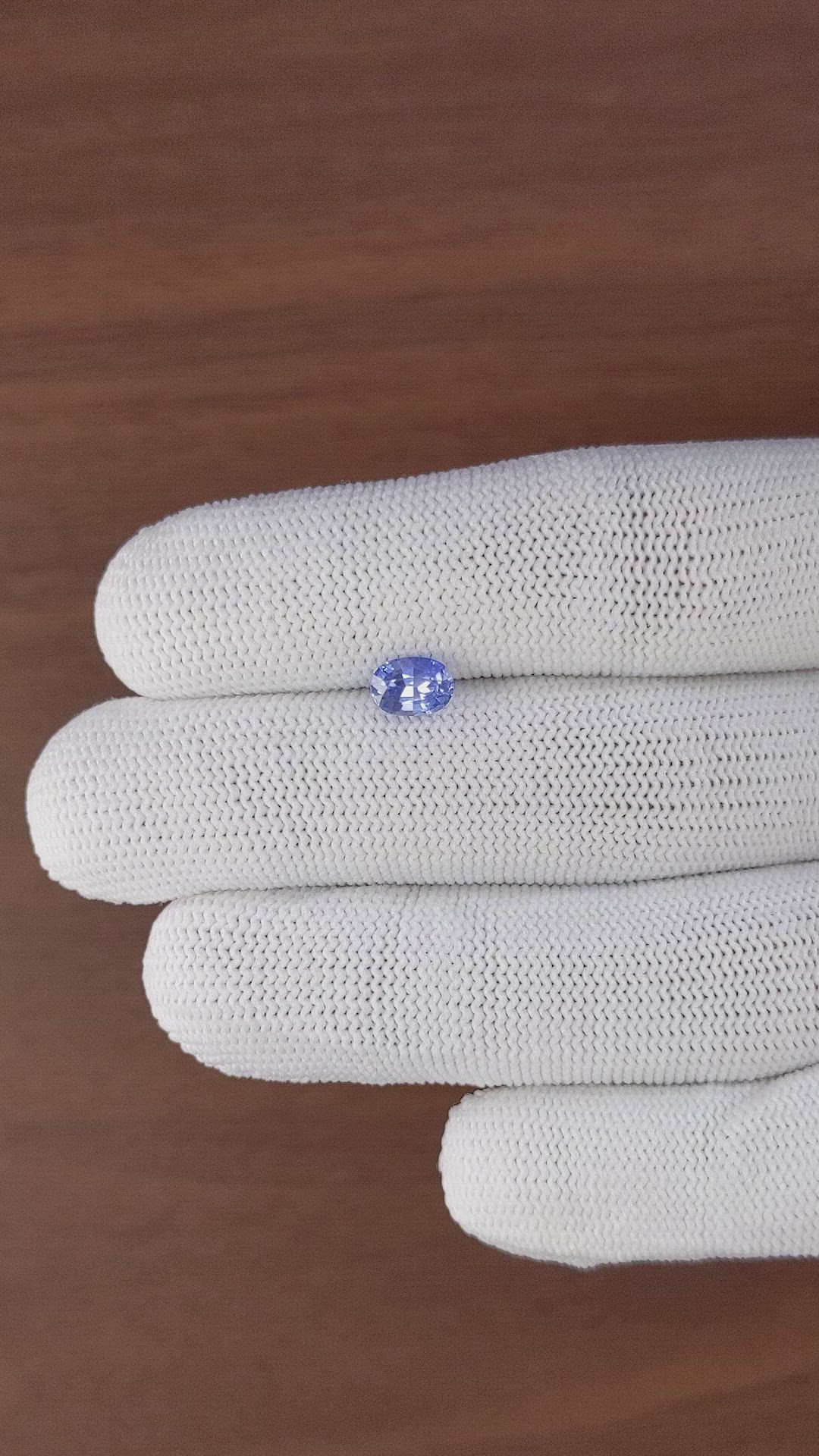 1.03 Ct. Blue Sapphire from Ceylon (Sri Lanka) Size Video