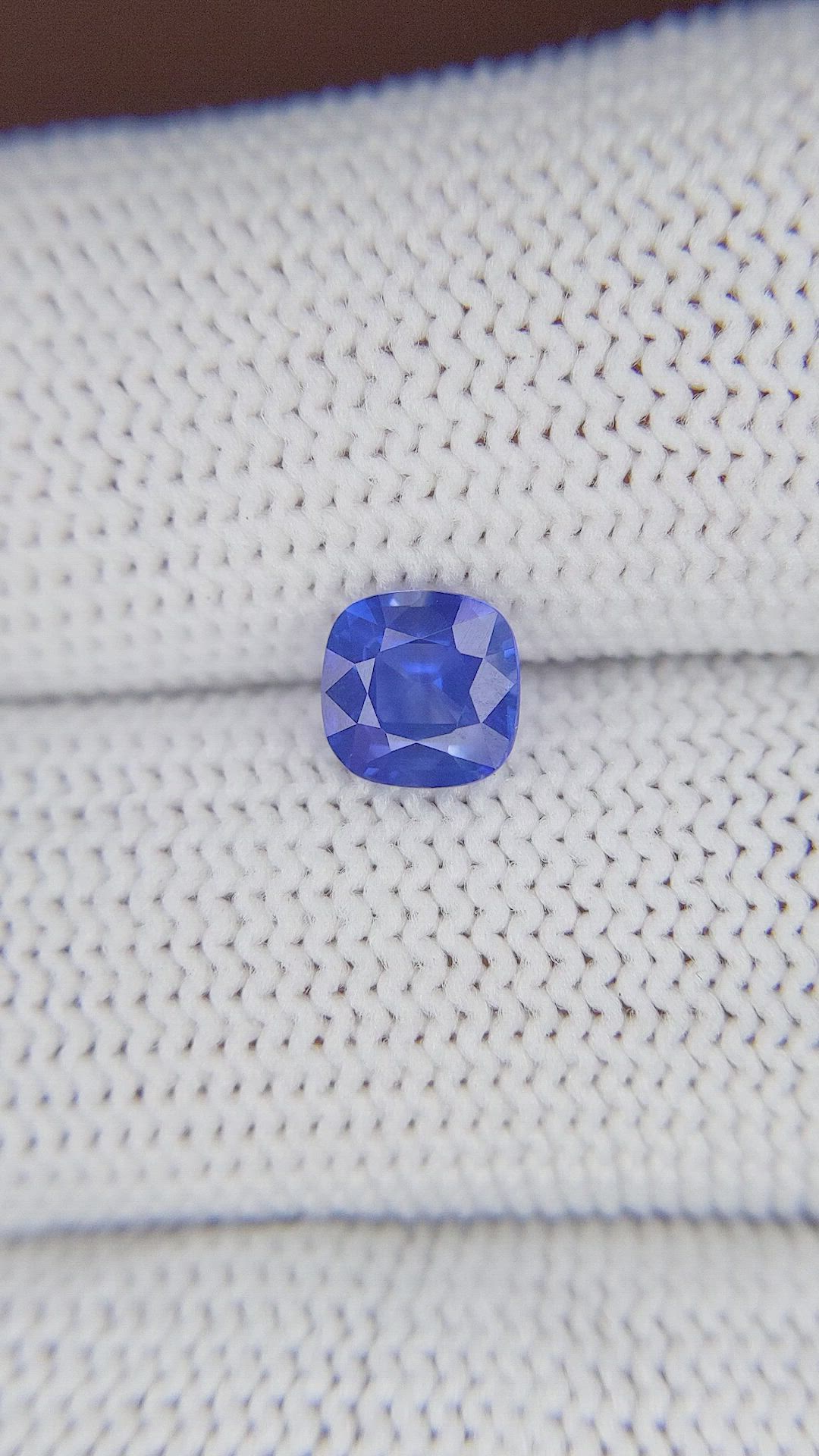 1.08 Ct. Blue Sapphire from Ceylon (Sri Lanka) Size Video