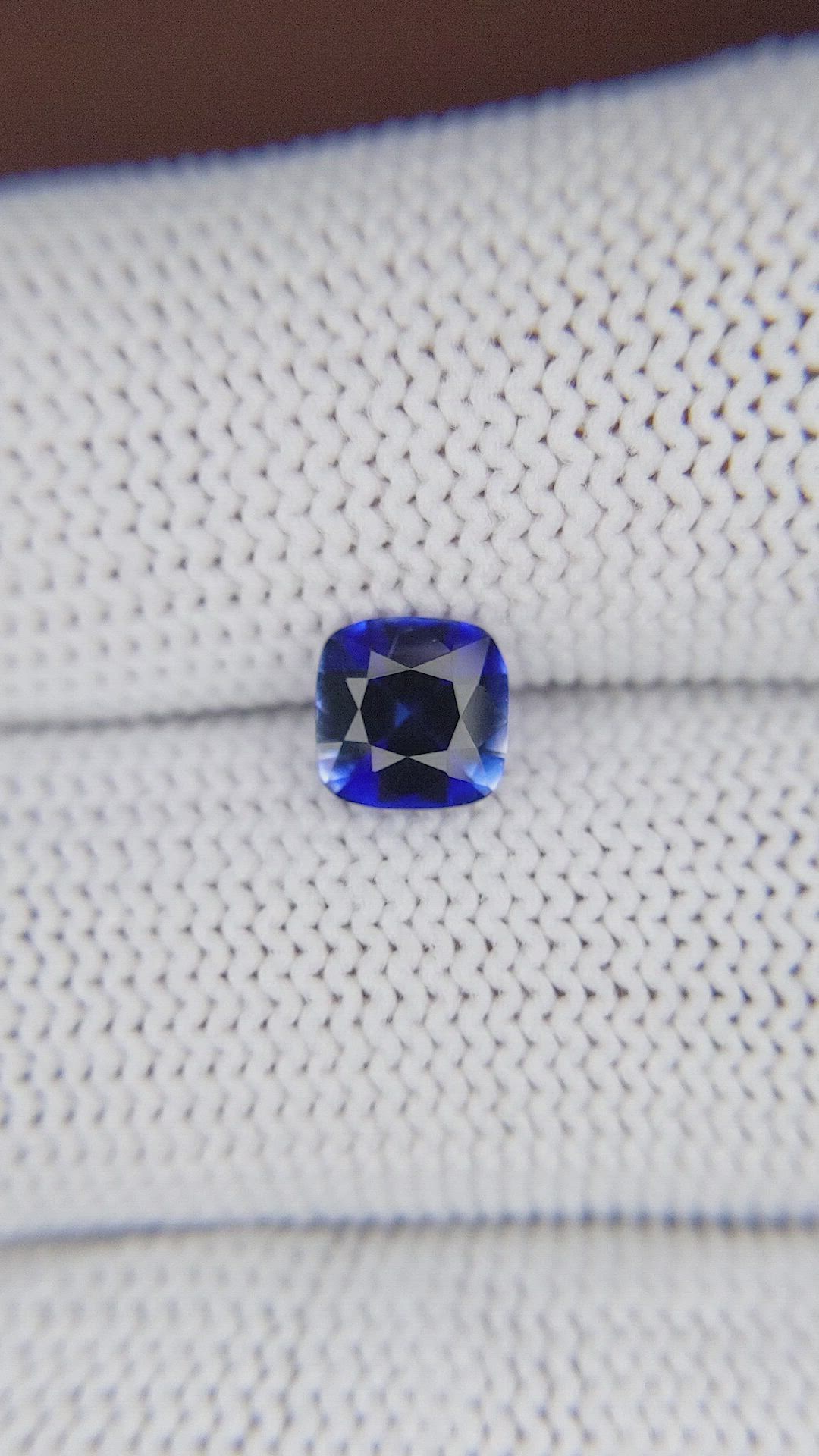 1.08 Ct. Blue Sapphire from Ceylon (Sri Lanka) Size Video