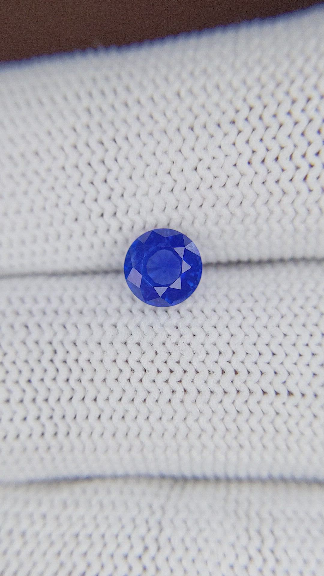 1.11 Ct. Blue Sapphire from Ceylon (Sri Lanka) Size Video