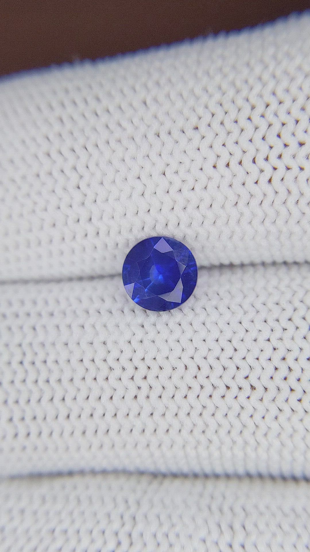 0.87 Ct. Blue Sapphire from Ceylon (Sri Lanka) Size Video