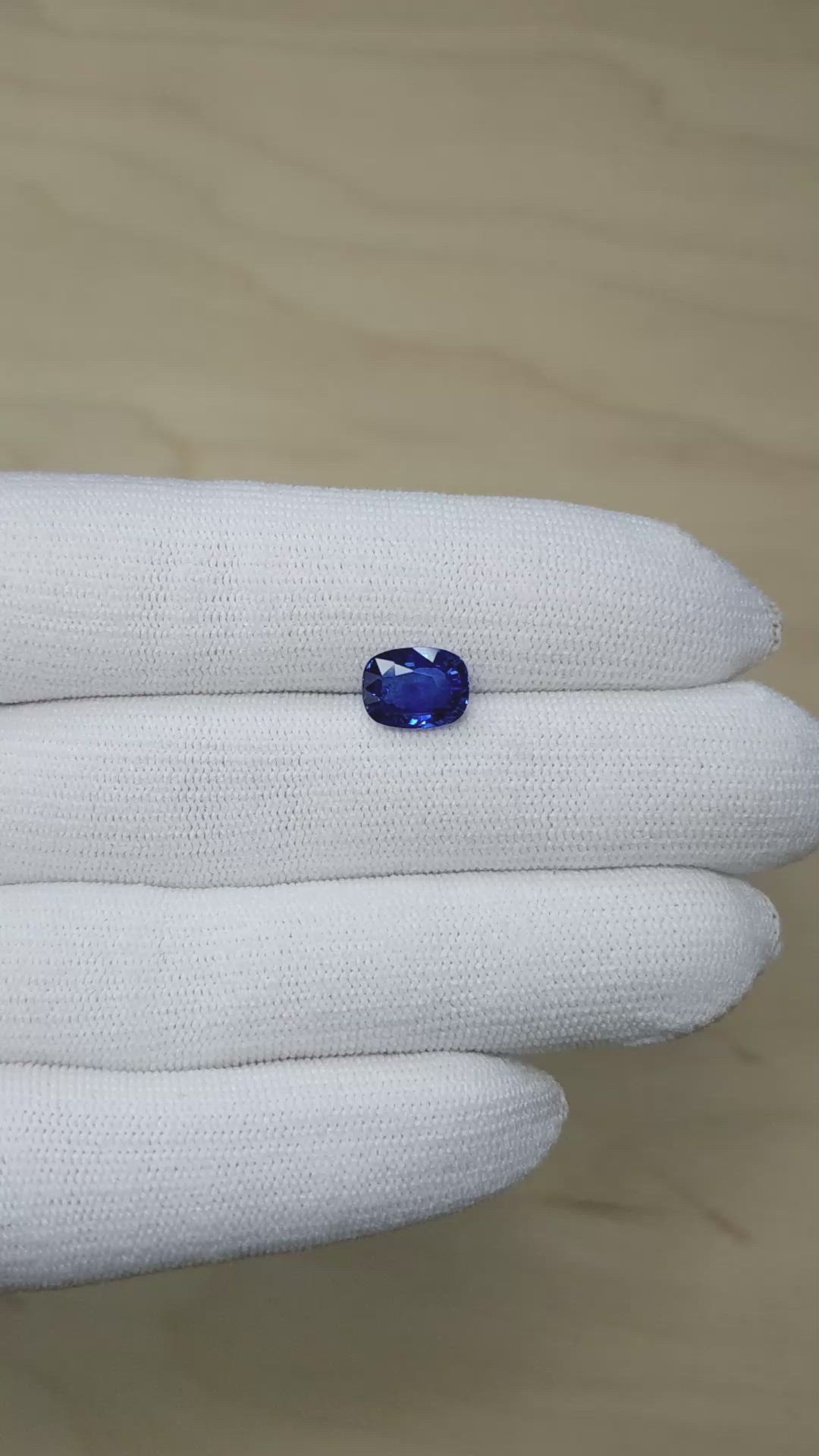 2.75 Ct. Blue Sapphire from Ceylon (Sri Lanka) Size Video