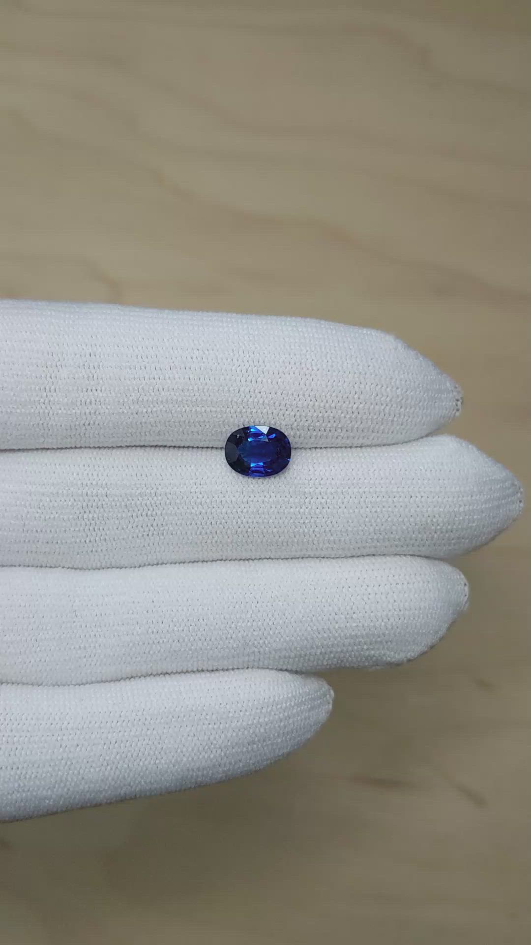 2.14 Ct. Blue Sapphire from Ceylon (Sri Lanka) Size Video