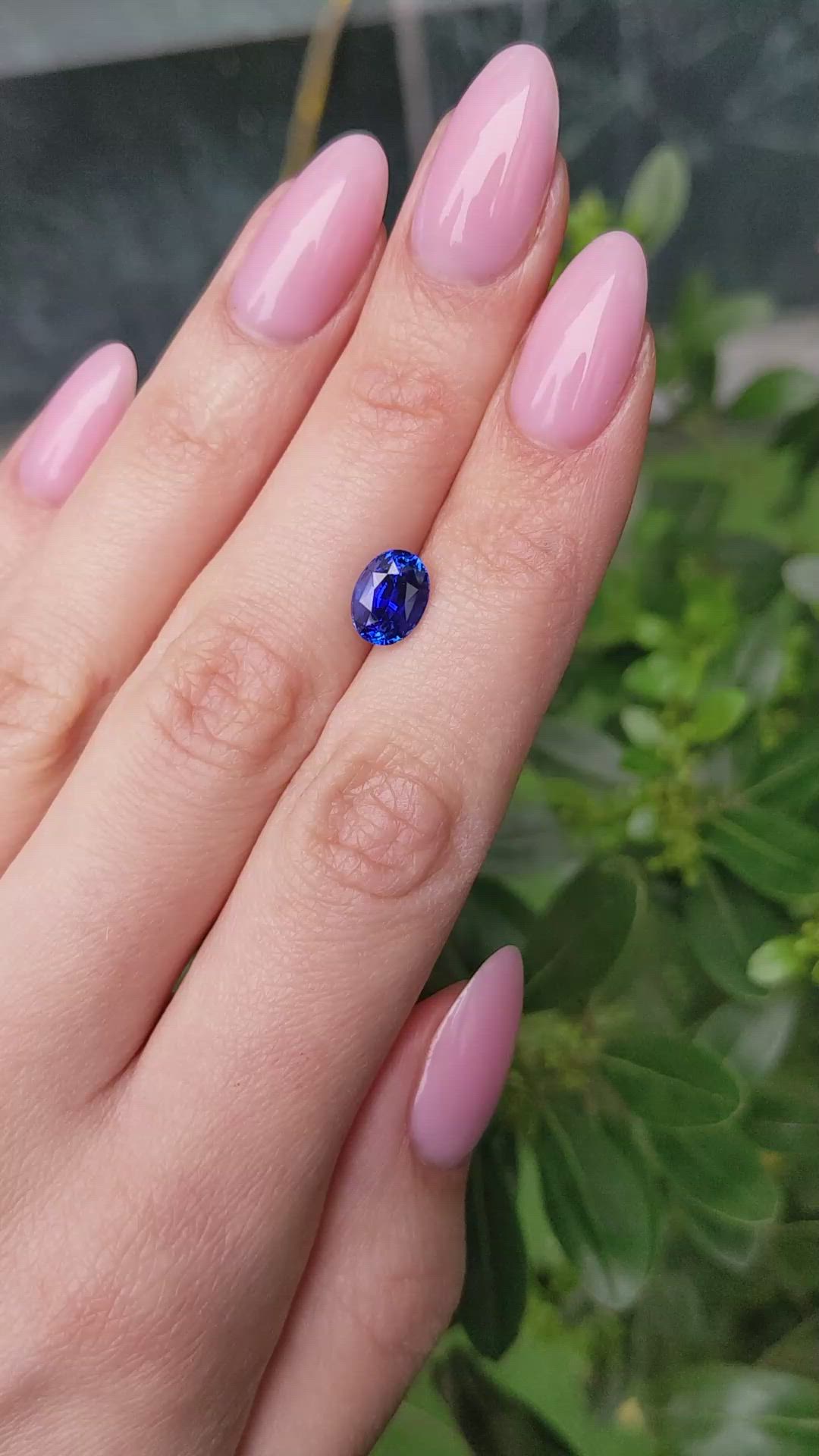 2.71 Ct. Blue Sapphire from Ceylon (Sri Lanka) Size Video