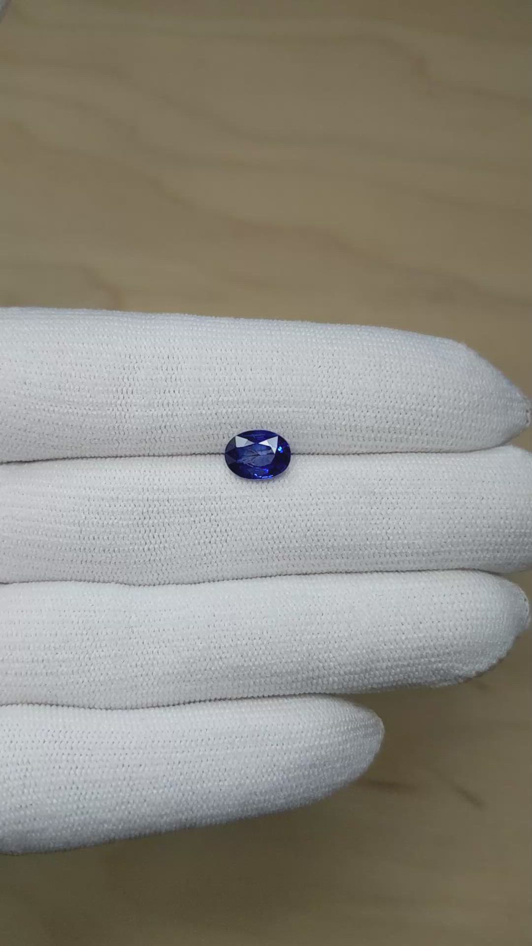2.17 Ct. Blue Sapphire from Ceylon (Sri Lanka) Size Video