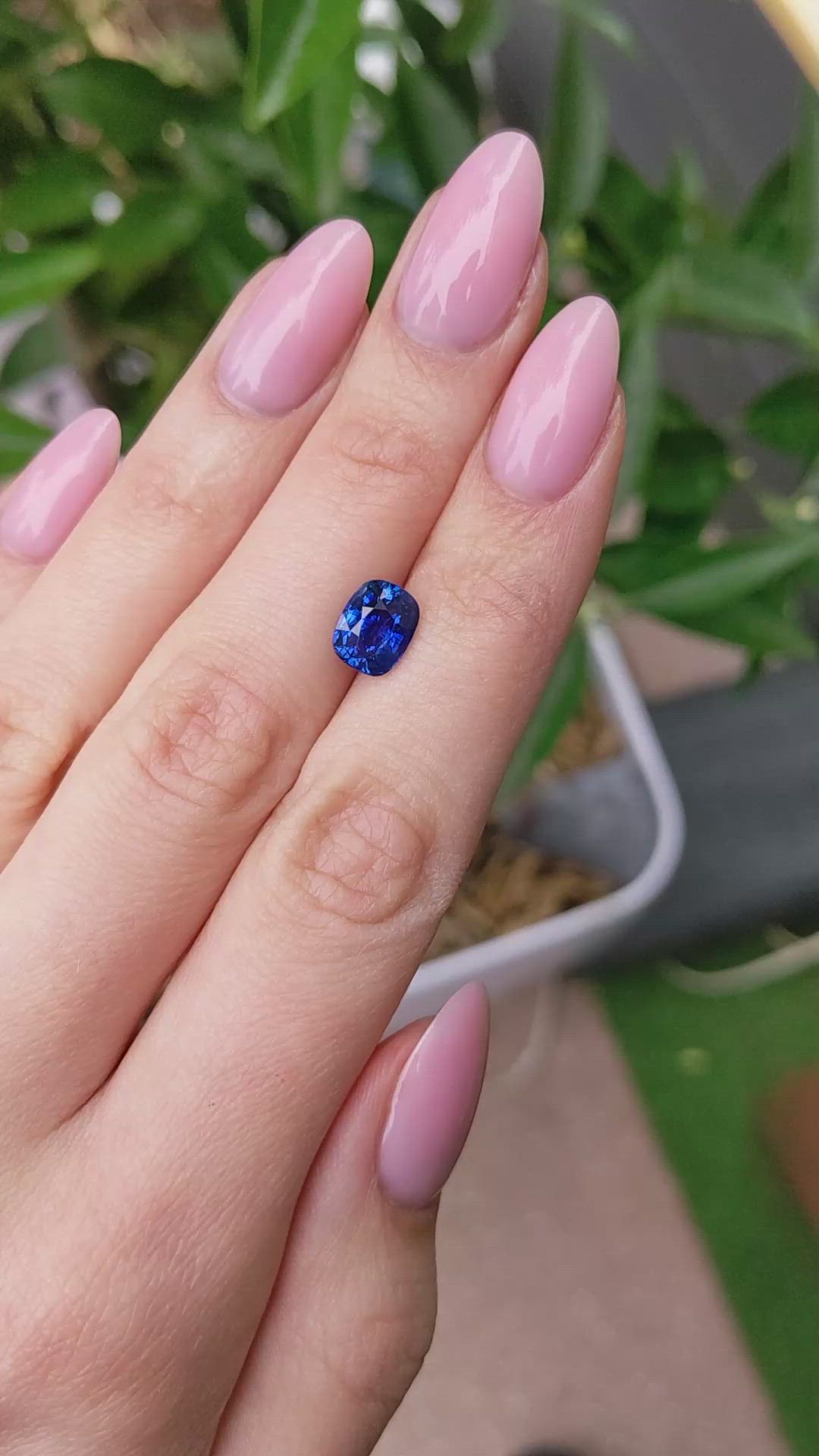 2.56 Ct. Blue Sapphire from Ceylon (Sri Lanka) Size Video