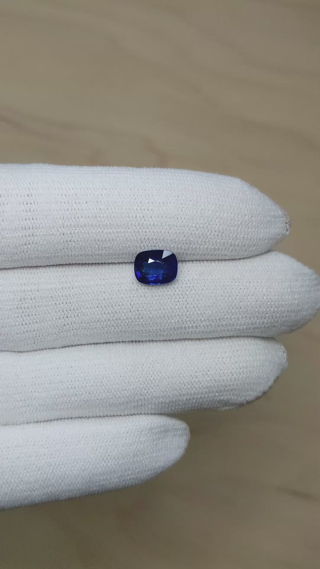 2.17 Ct. Blue Sapphire from Ceylon (Sri Lanka) Size Video