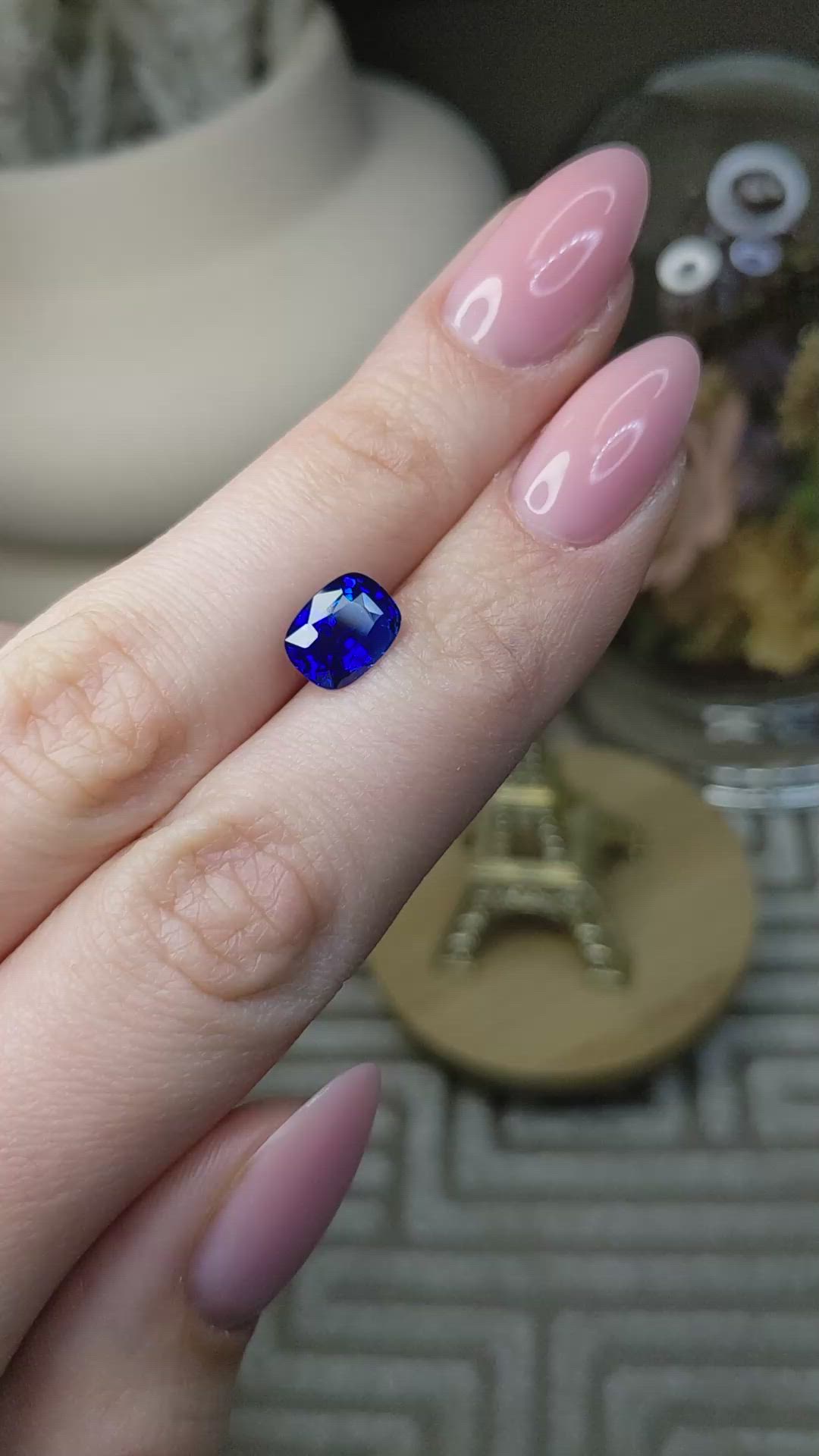 2.50 Ct. Purplish Blue Sapphire from Ceylon (Sri Lanka) Size Video