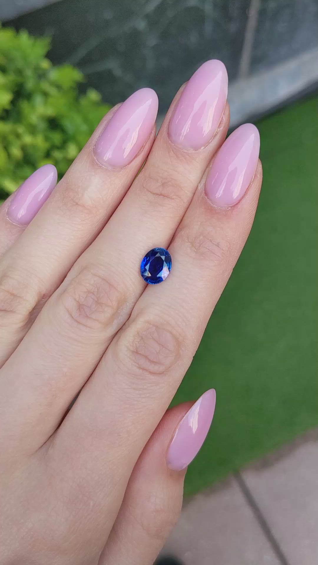 2.20 Ct. Blue Sapphire from Ceylon (Sri Lanka) Size Video