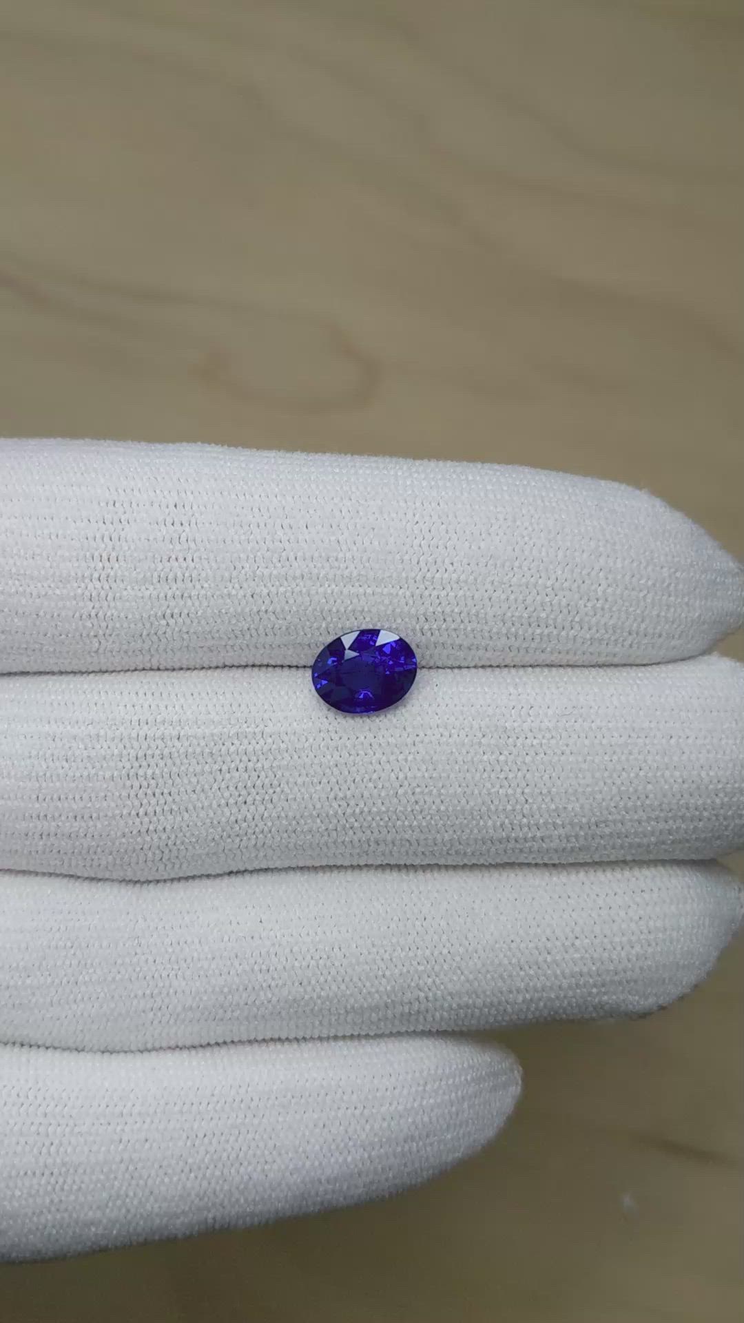 2.52 Ct. Blue Sapphire from Ceylon (Sri Lanka) Size Video