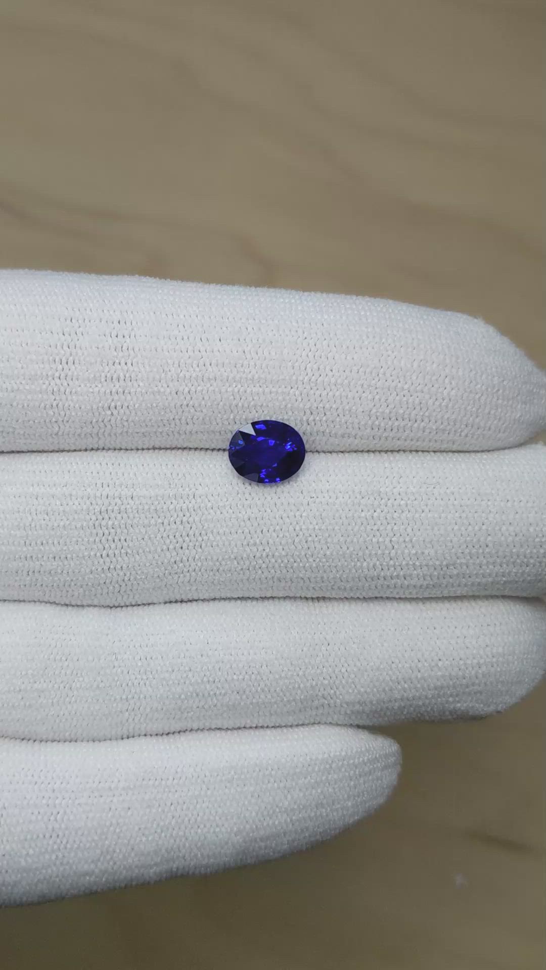 2.29 Ct. Blue Sapphire from Ceylon (Sri Lanka) Size Video