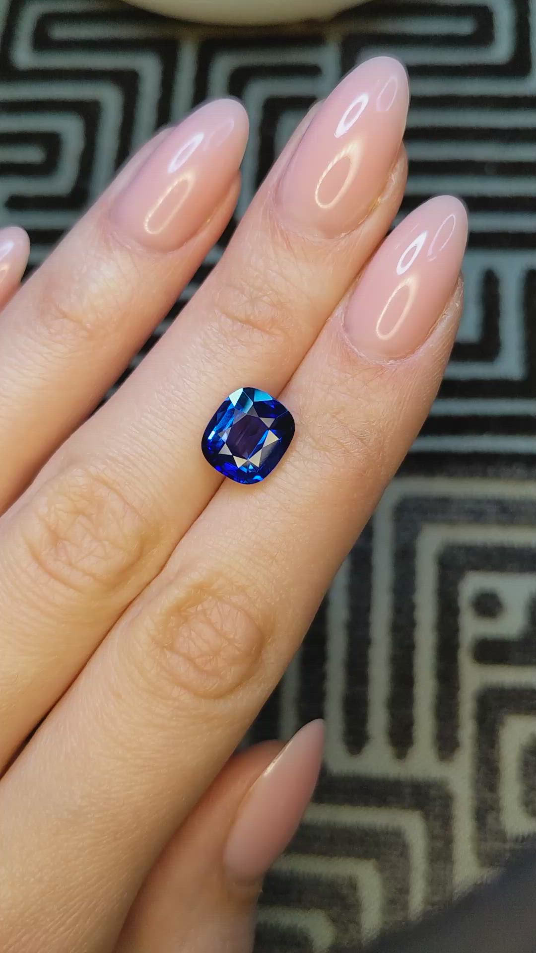 4.34 Ct. Blue Sapphire from Ceylon (Sri Lanka) Size Video