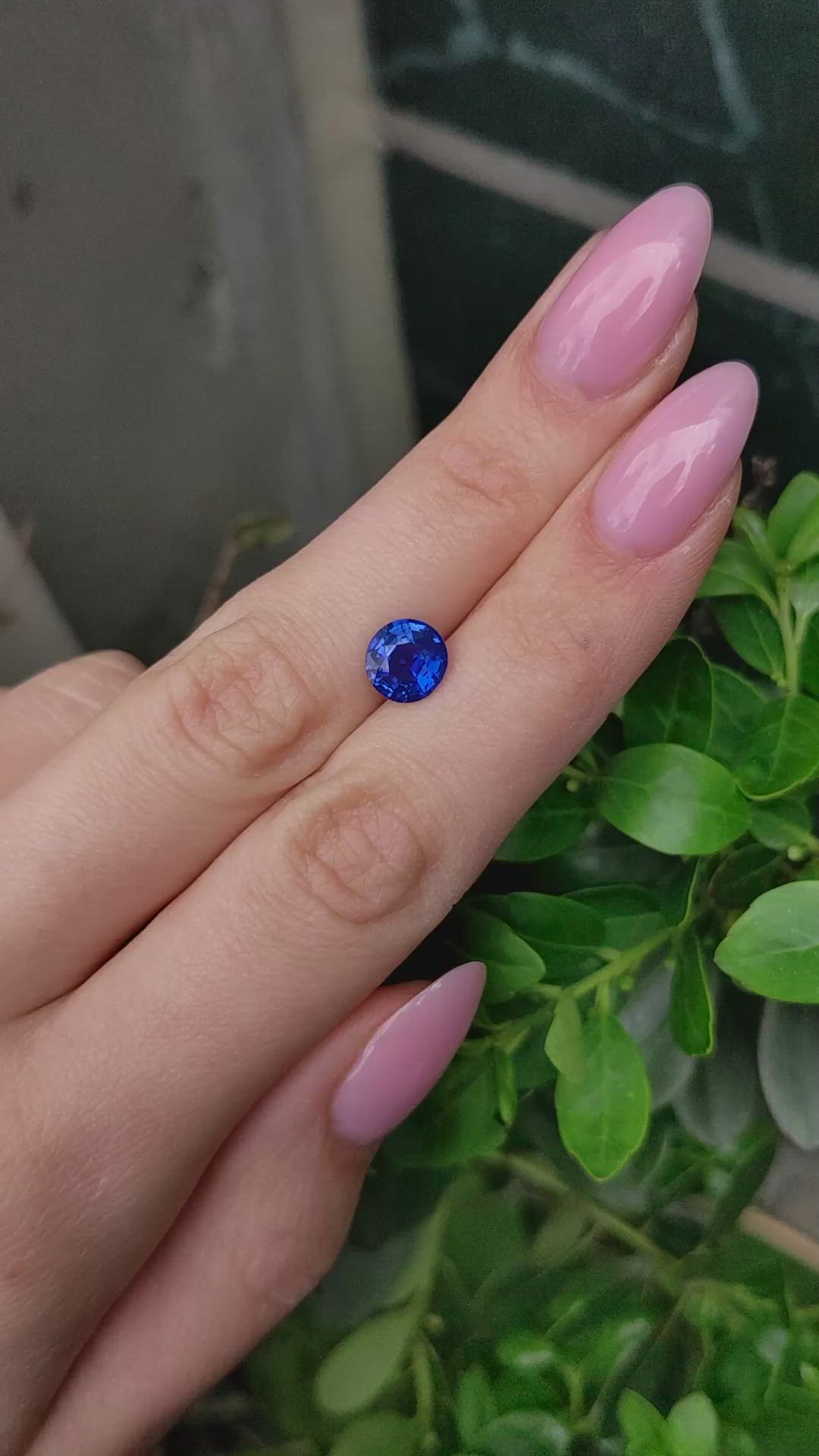 2.25 Ct. Blue Sapphire from Ceylon (Sri Lanka) Size Video