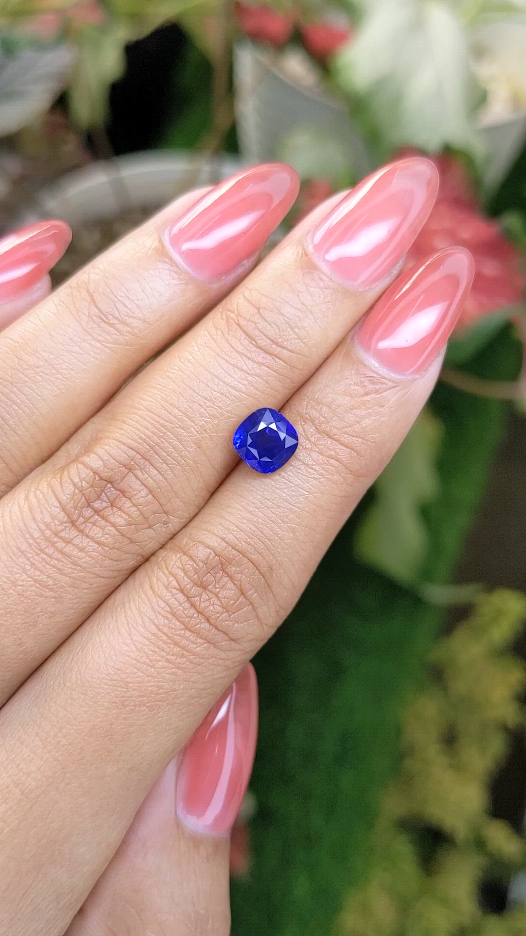 2.25 Ct. Blue Sapphire from Ceylon (Sri Lanka) Size Video