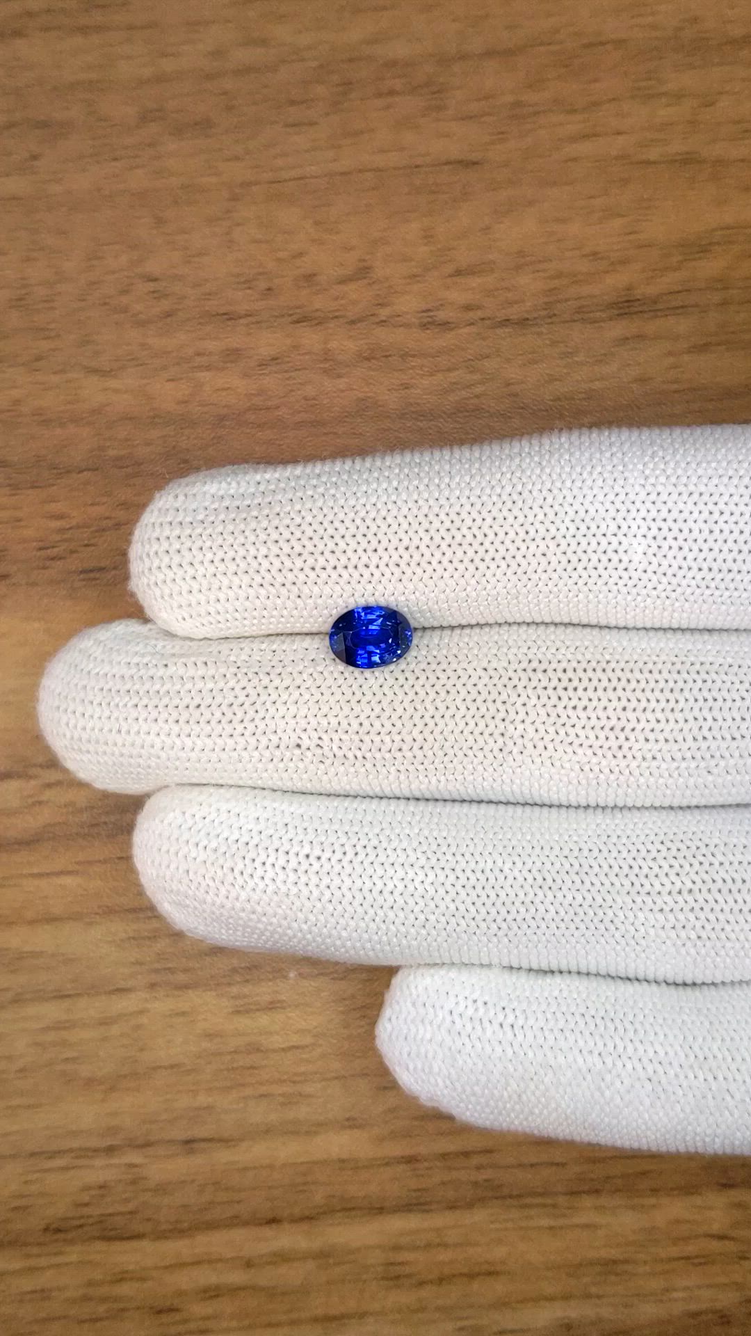 1.63 Ct. Blue Sapphire from Ceylon (Sri Lanka) Size Video
