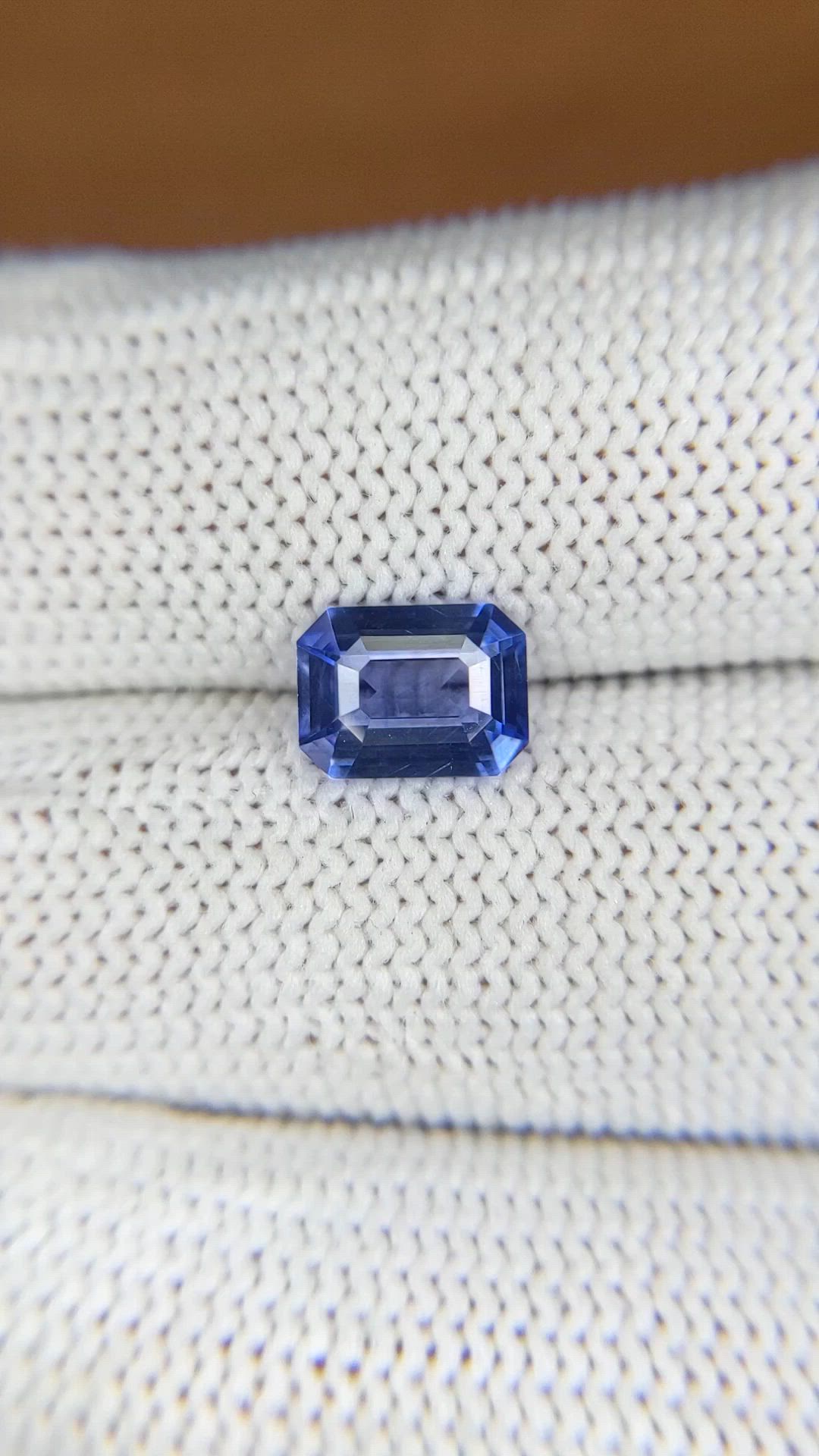 1.57 Ct. Blue Sapphire from Ceylon (Sri Lanka) Size Video