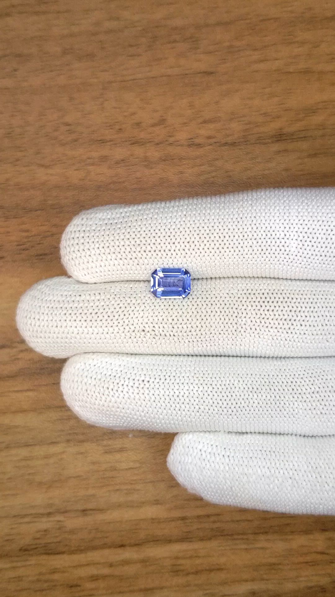 1.57 Ct. Blue Sapphire from Ceylon (Sri Lanka) Size Video