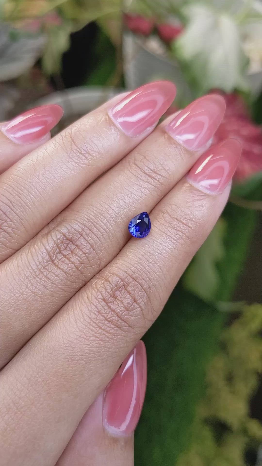 1.03 Ct. Blue Sapphire from Ceylon (Sri Lanka) Size Video