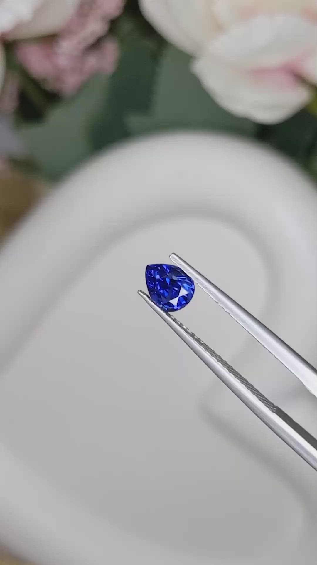 1.03 Ct. Blue Sapphire from Ceylon (Sri Lanka) Size Video
