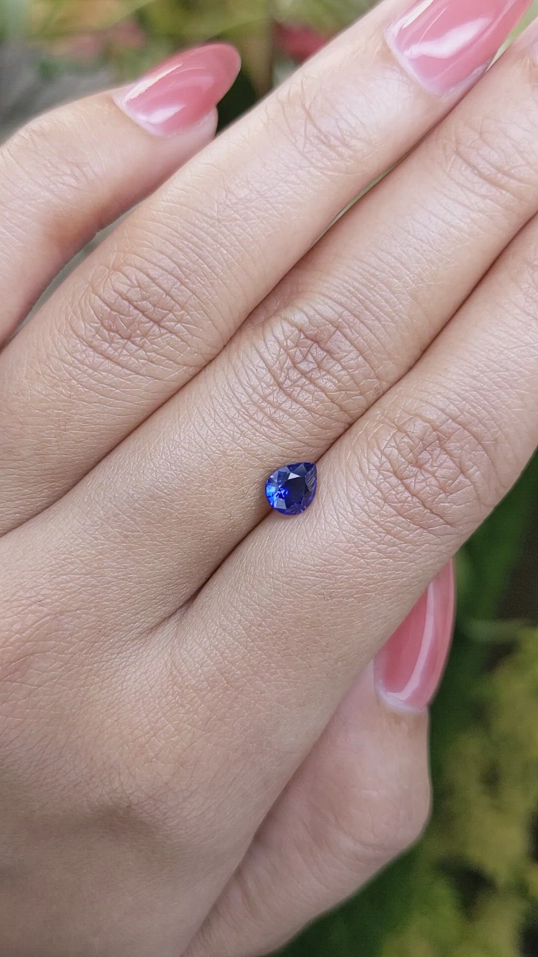 1.03 Ct. Blue Sapphire from Ceylon (Sri Lanka) Size Video