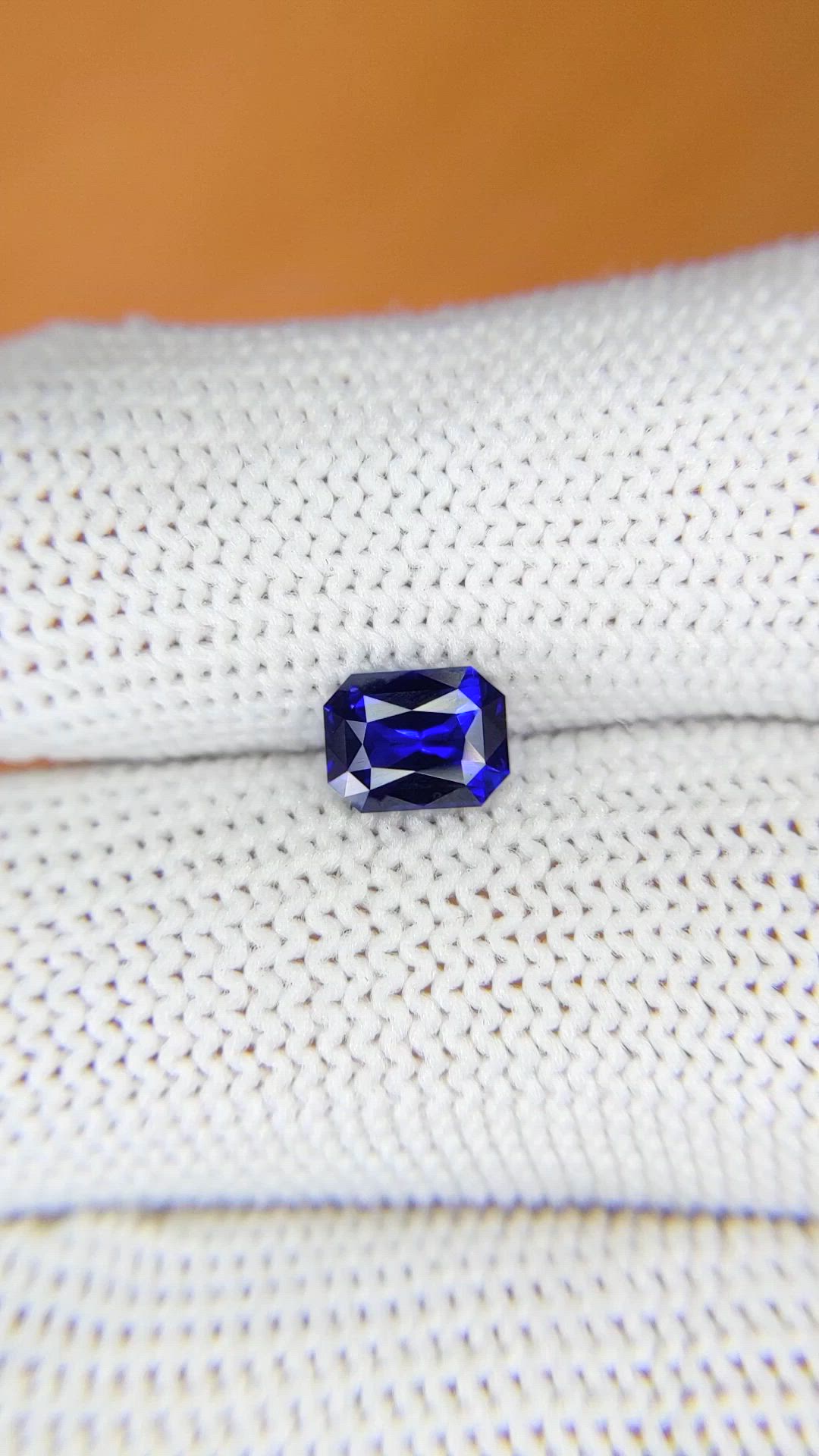 1.09 Ct. Blue Sapphire from Ceylon (Sri Lanka) Size Video