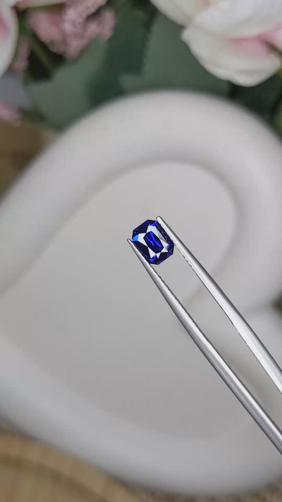 1.09 Ct. Blue Sapphire from Ceylon (Sri Lanka) Size Video