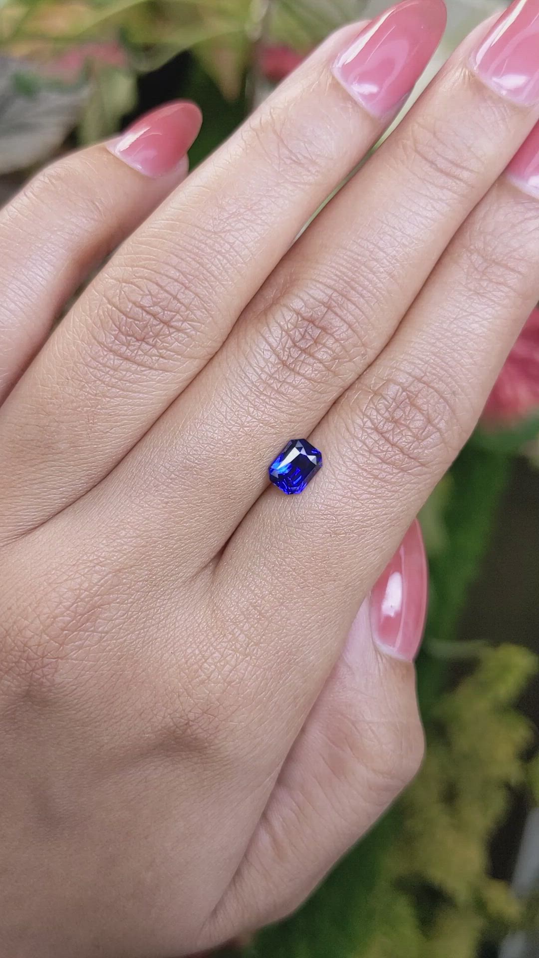 1.09 Ct. Blue Sapphire from Ceylon (Sri Lanka) Size Video